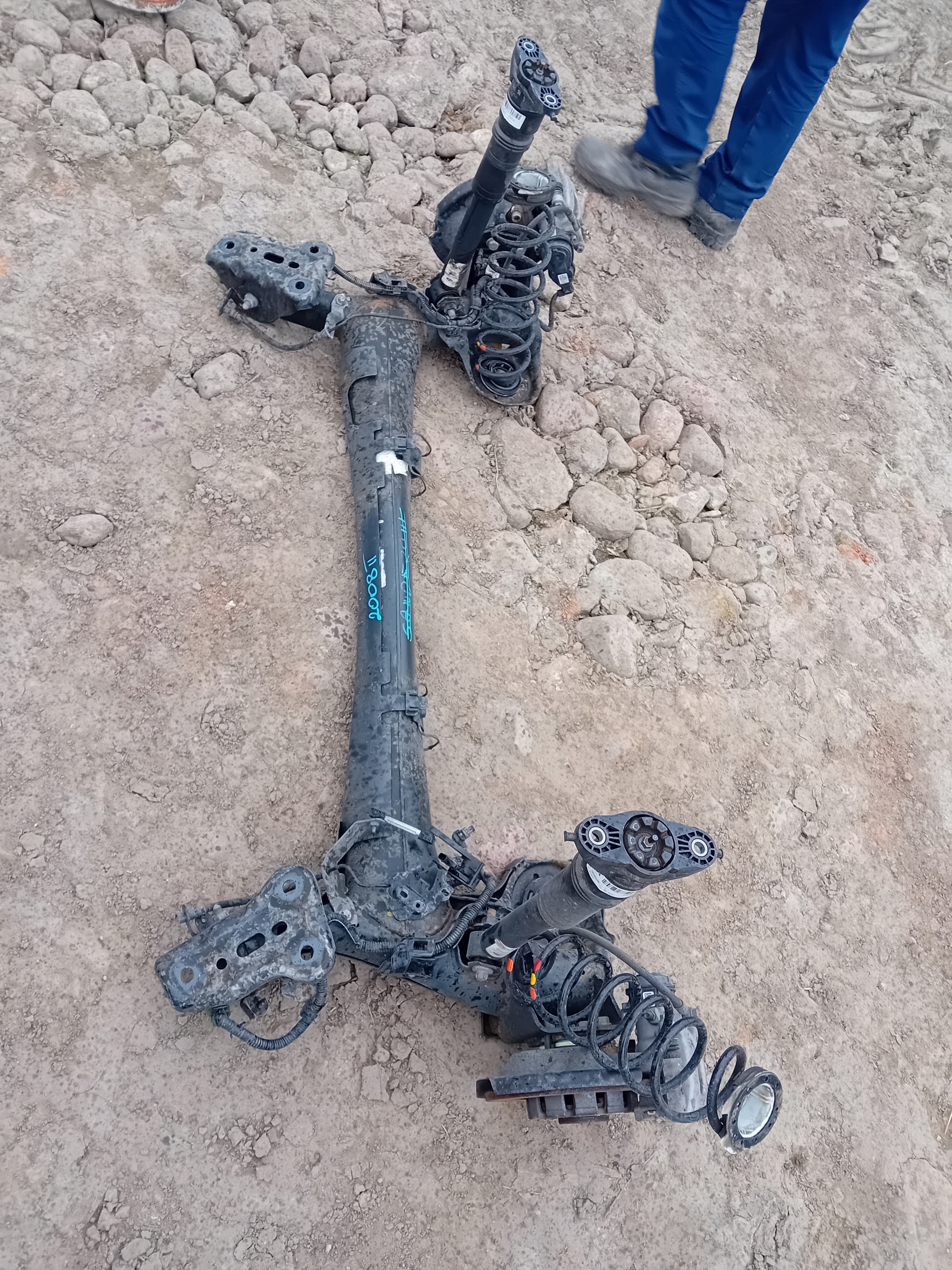 OŚ TYLNA BELKA PEUGEOT 208 II OPEL CORSA F KOMPLETNA