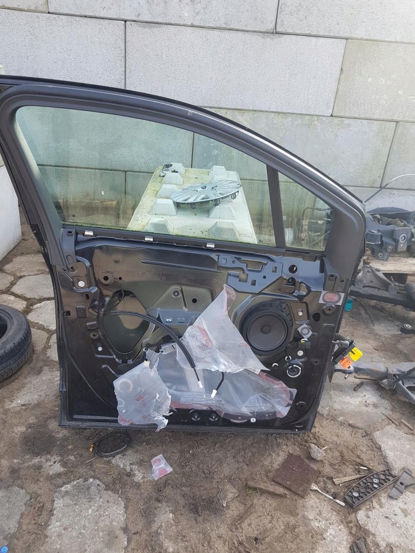 DRZWI PRAWY PRZÓD OPEL CROSSLAND X Z22Y Producent części Opel OE