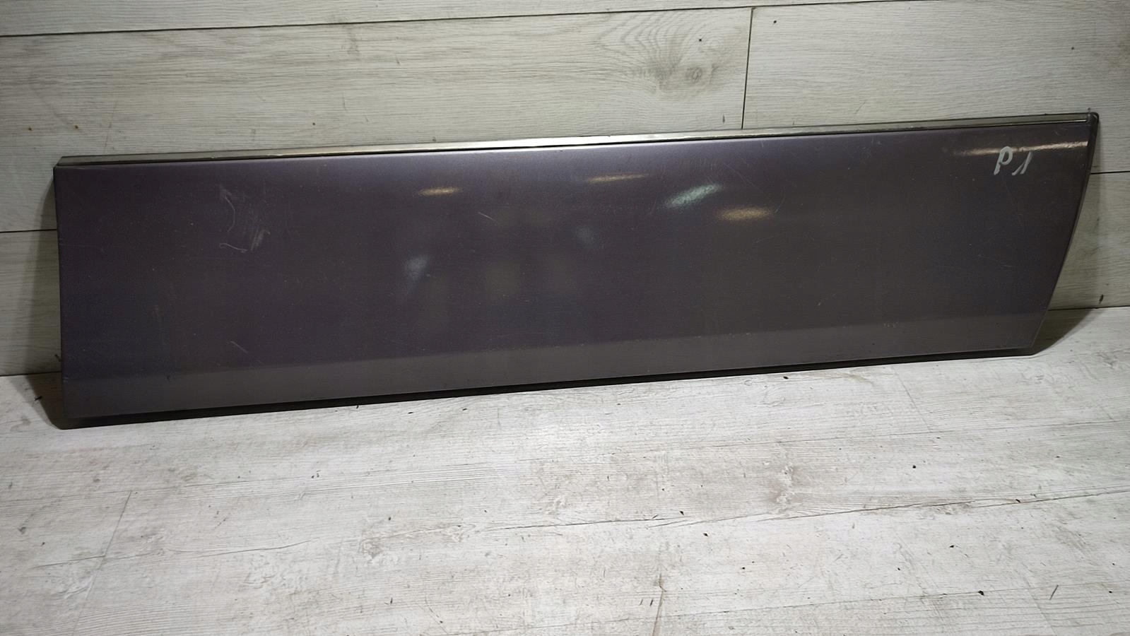 moulding door right front Mercedes w124