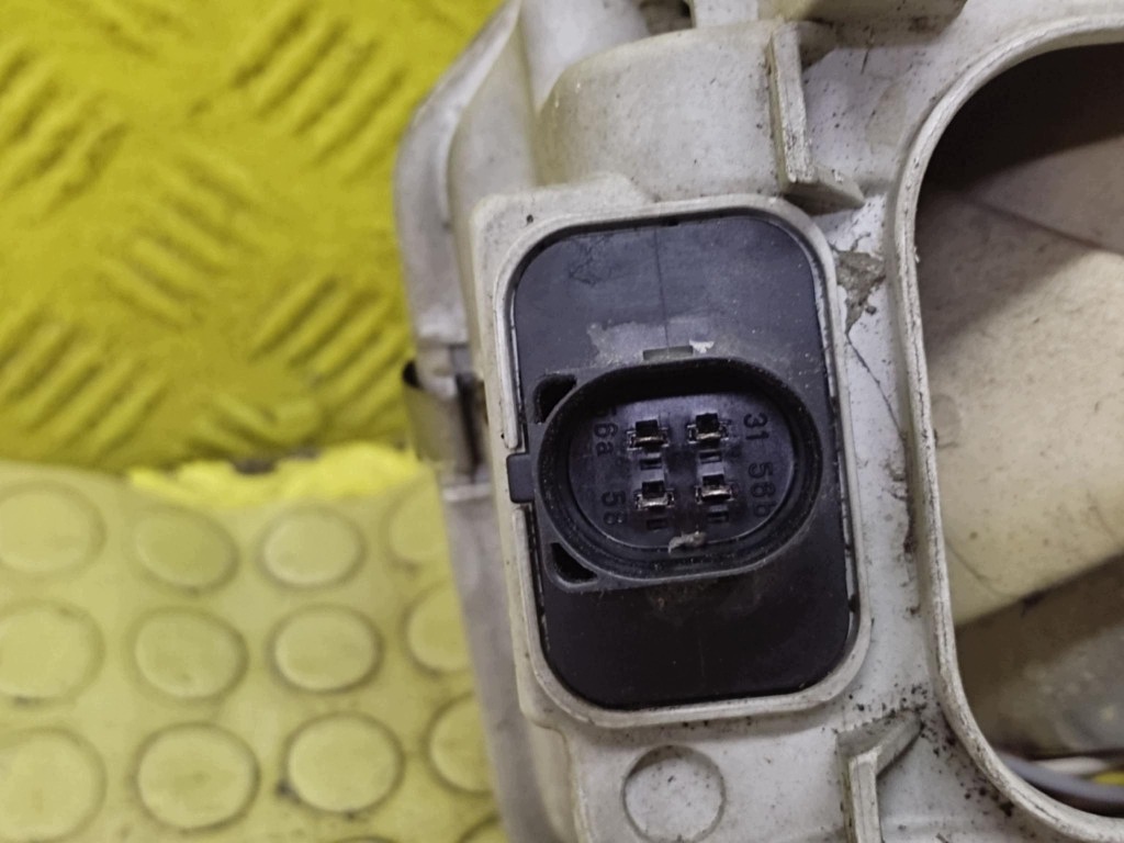VW PASSAT B4 REFLEKTOR light left front