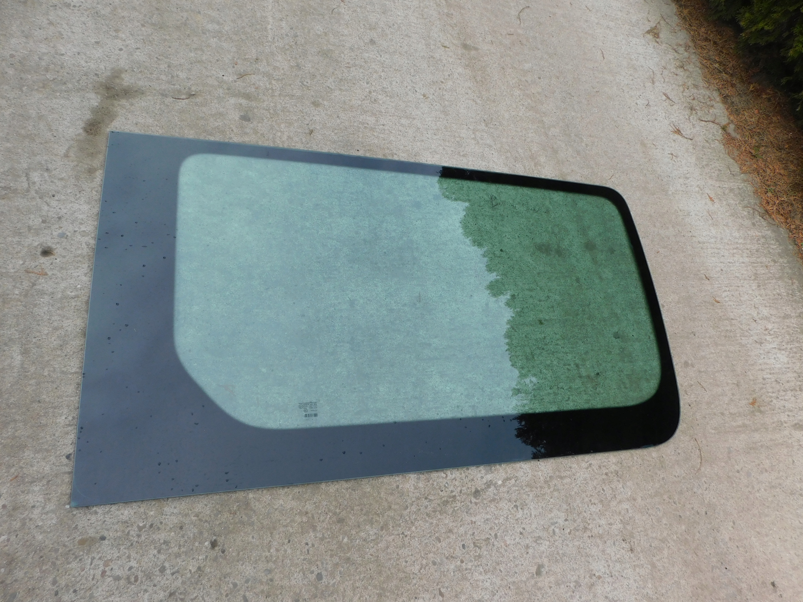 Sprinter 906 Crafter стекло двери боковых раздвижных