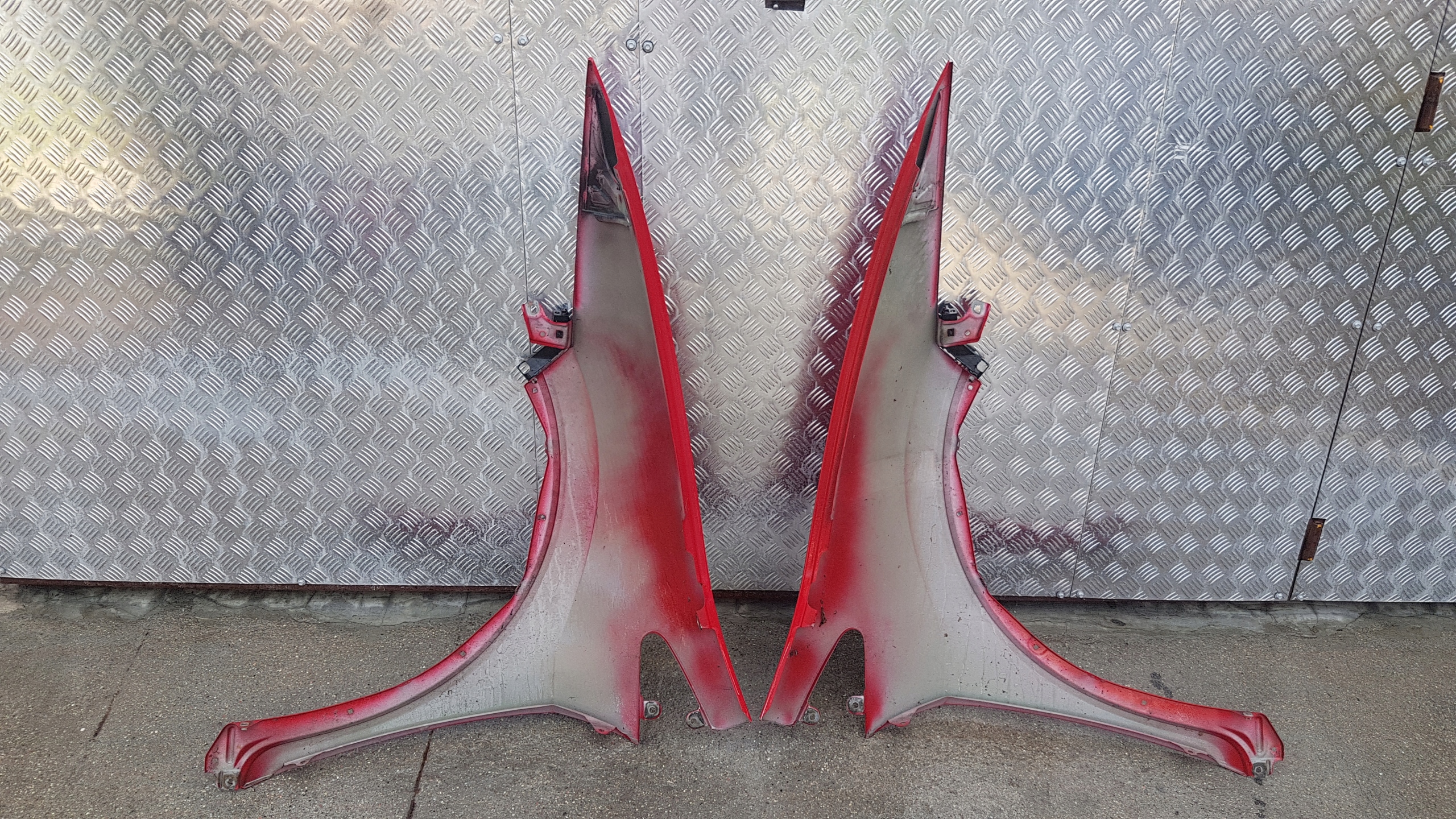 fender right CIVIC VIII 3/5D 06-12 LAK:R81