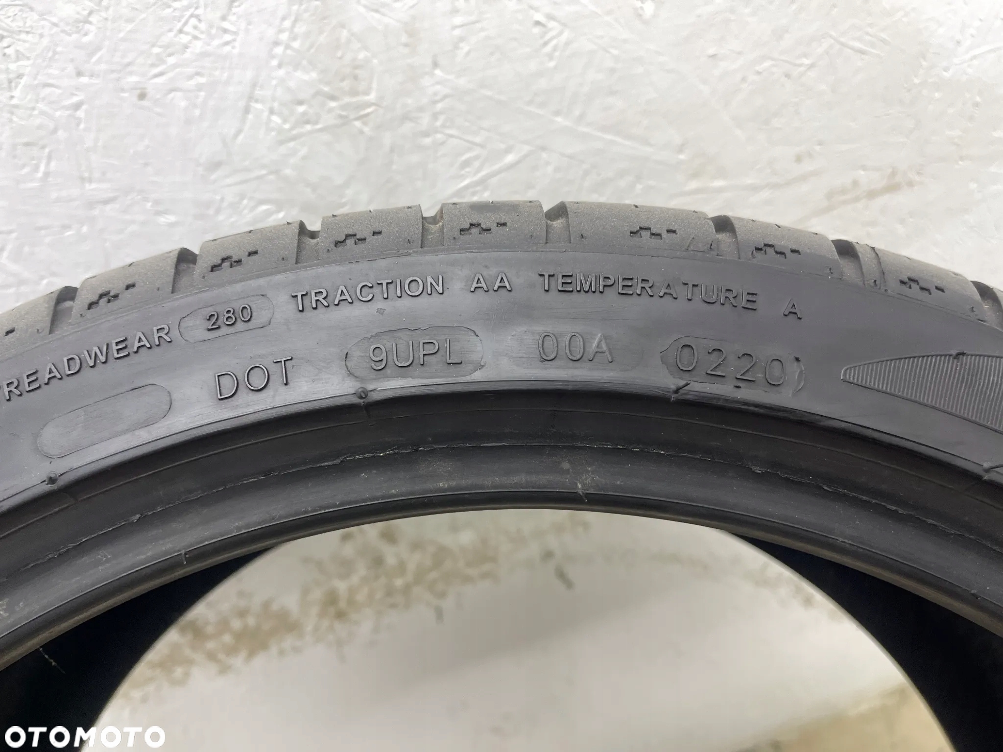 2X tyres 2 SZT Runway Performance 926 225/40 R18 92W XL
