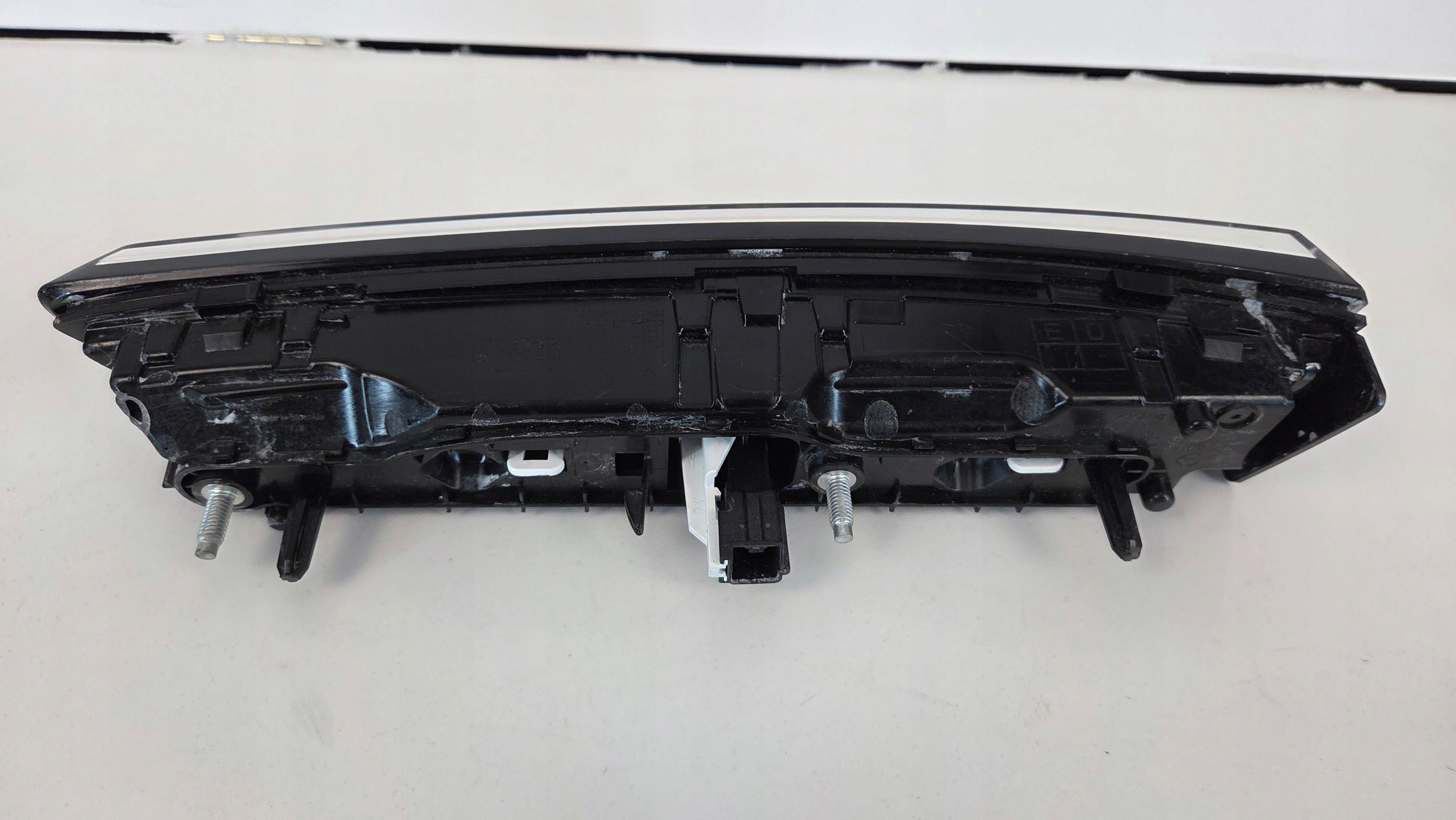 Opel Mokka B II 2 20- light rear rear part left w klapie