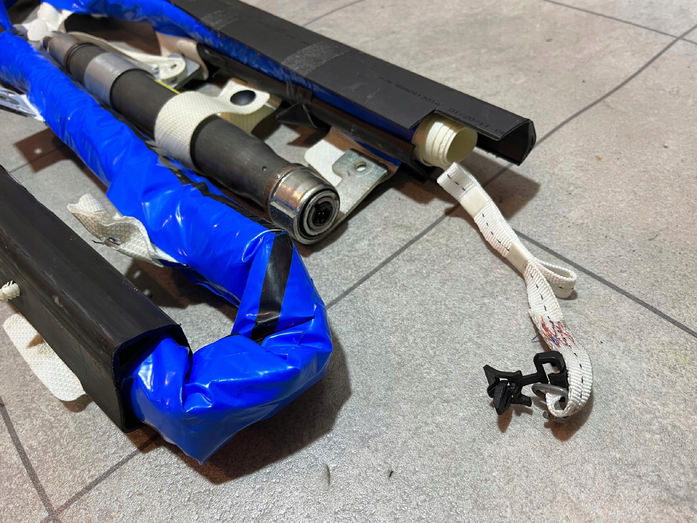 Compass и РЕСТАЙЛИНГ 11-16R пиропатрон воздушная левый состояние