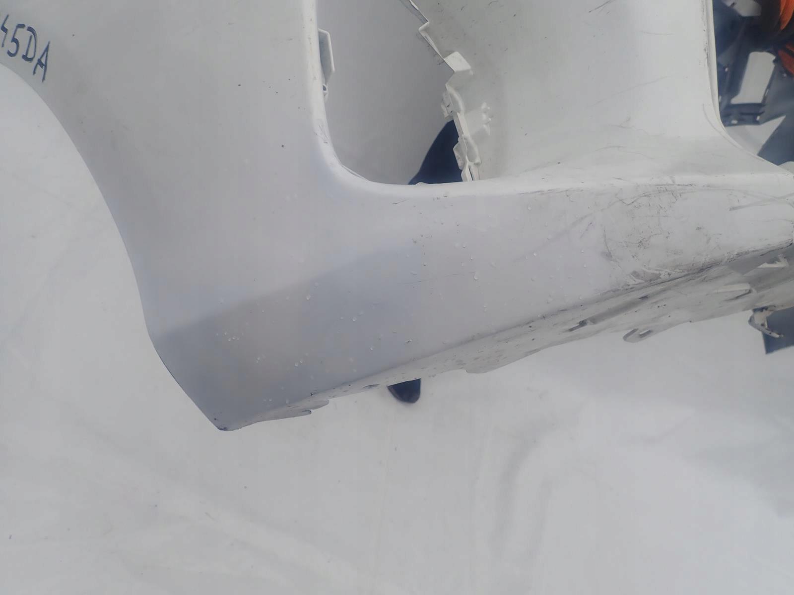 TOYOTA YARIS III 3 LIFT 14-17 bumper front PDC