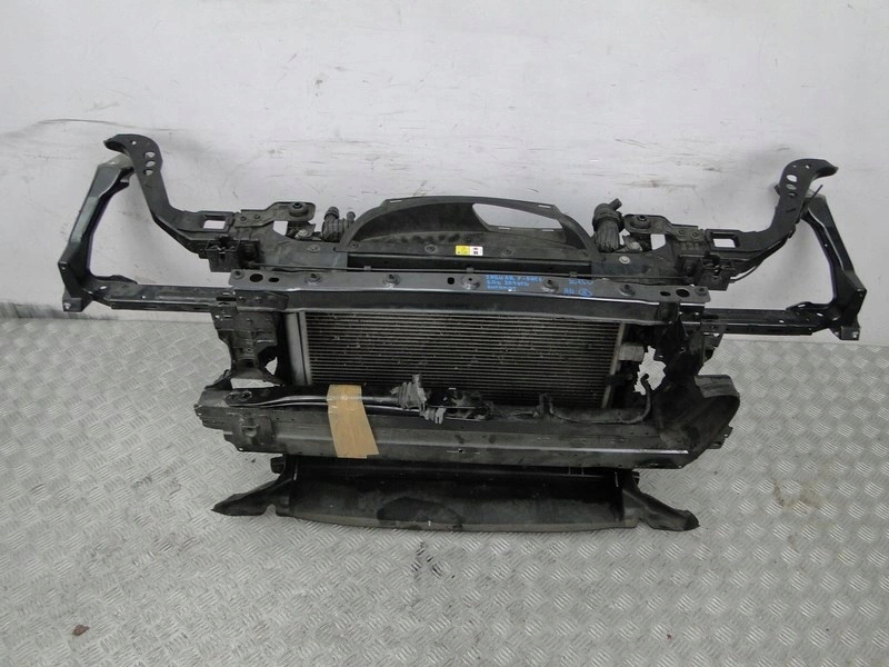 HK83-8C607-AE PAS PRZÓD CHŁODNICE JAGUAR F-PACE 2.0 D Stan opakowania zastępcze