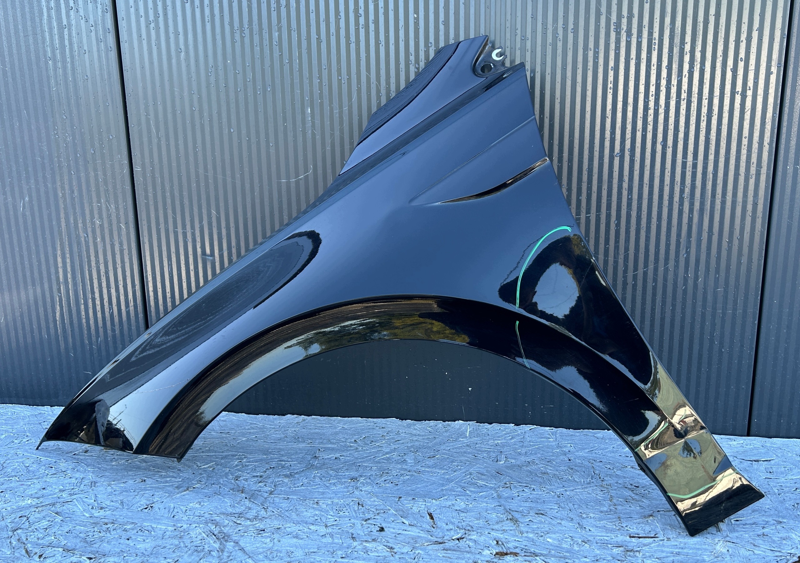 fender left front front VW POLO VI 2G