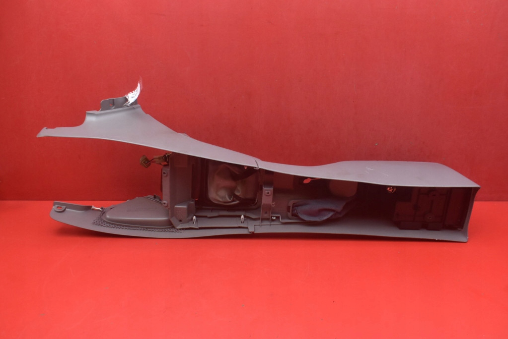 TUNEL central armrest EU 92132SA000 SUBARU FORESTER 2 II 02-05