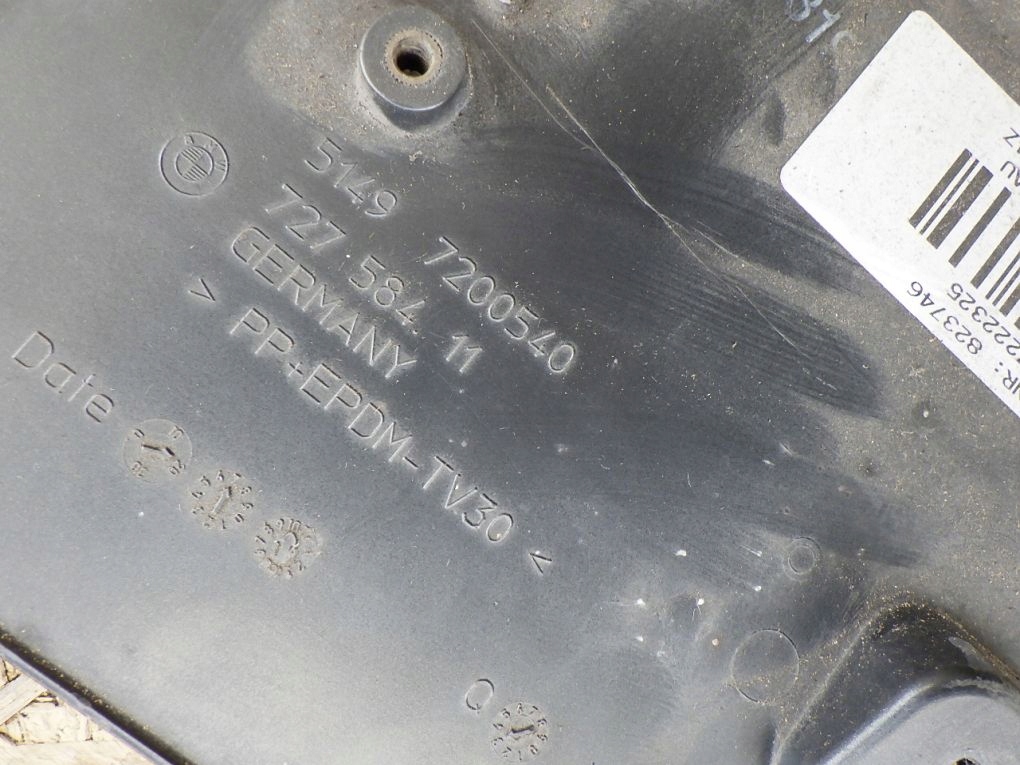 BMW 5 GT F07 cap bonnet moulding