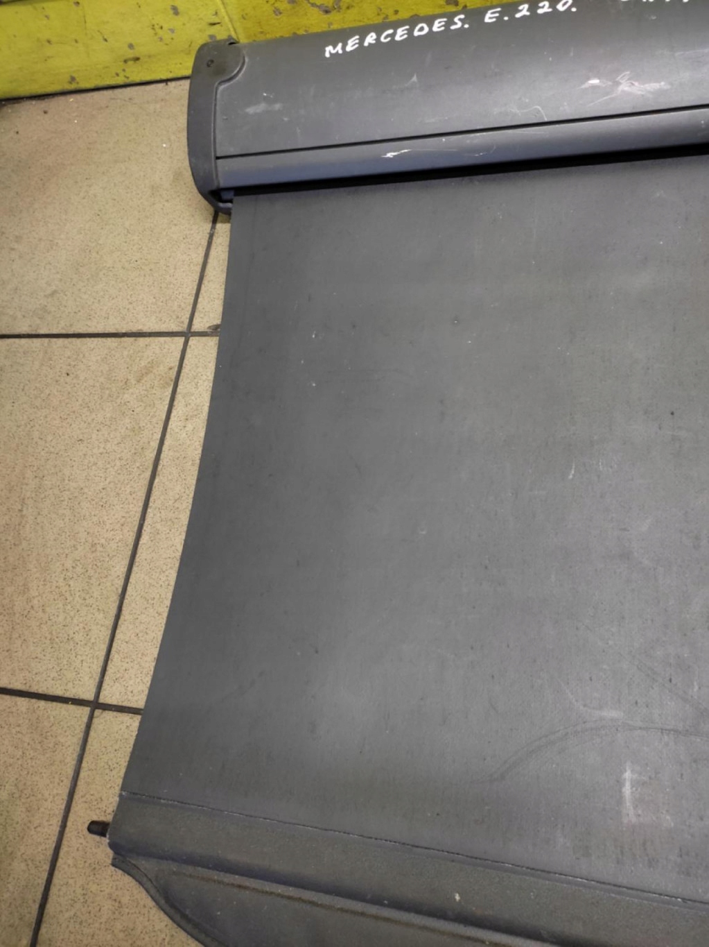 MERCEDES W211 blinds boot