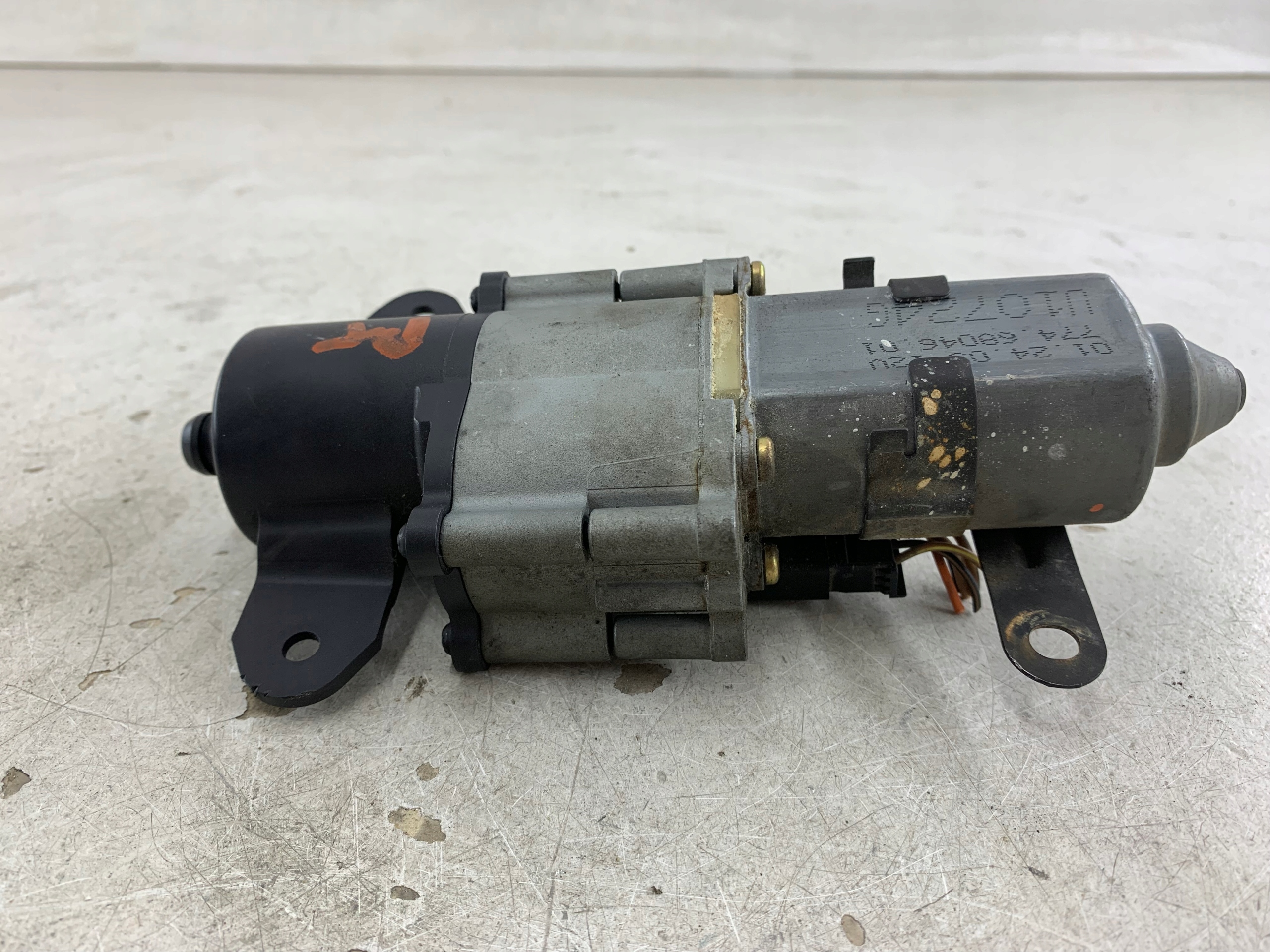 CHRYSLER VOYAGER IV Motor Tür links heck 7746804601