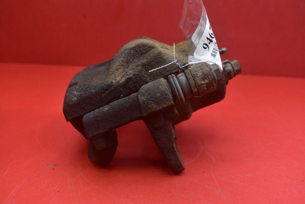 caliper brake right front TOYOTA AURIS II E18 1.6 VALVEMATIC 112 KM