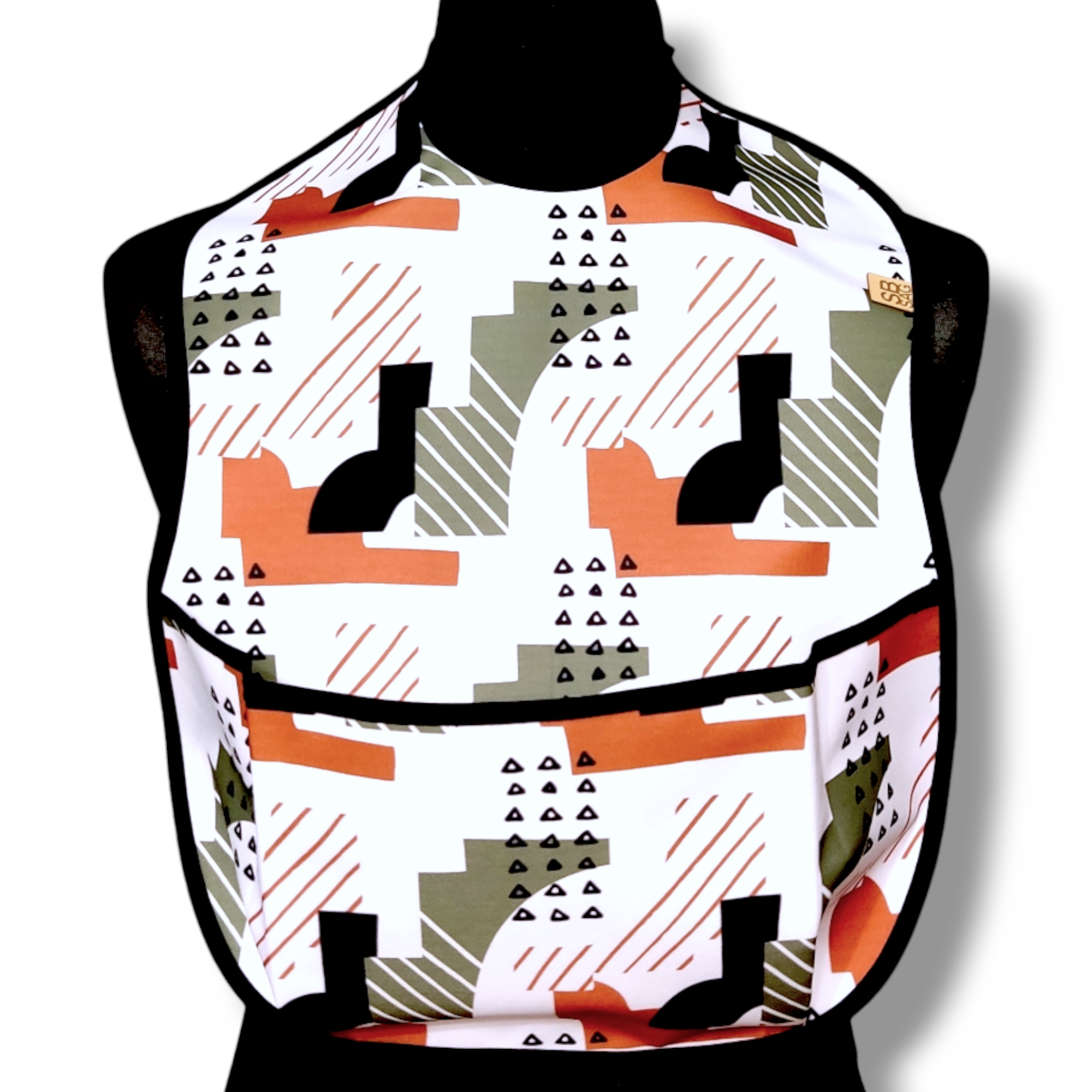 Designerski śliniak SafeBaby – praktyczny i estetyczny model Ergo+mini