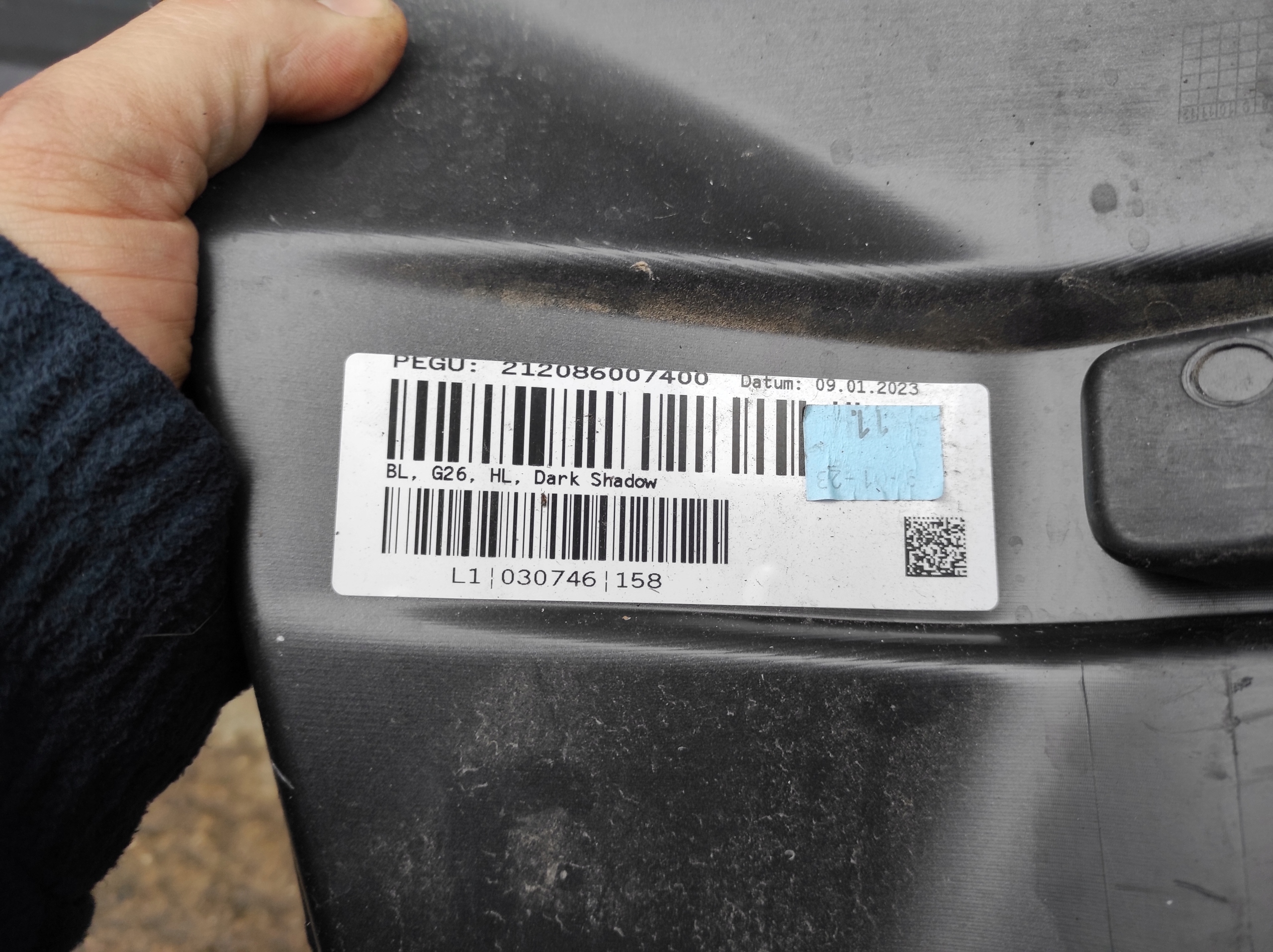 grid of a bumper left rear part BMW 4 G26 m-packet DARK SHADOW PDC 8078587