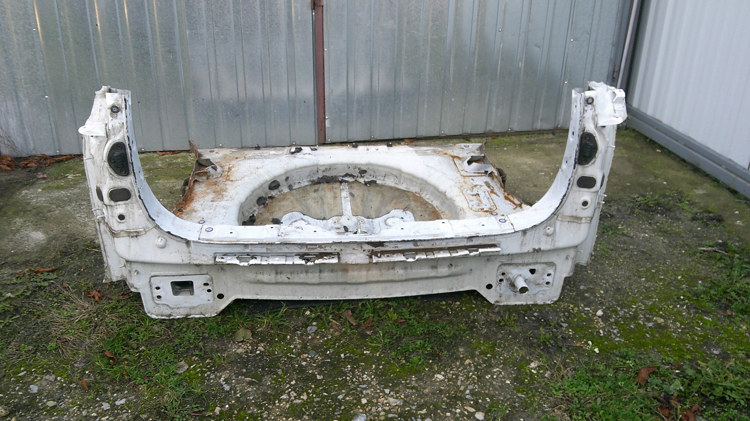 PAS TYŁ TYLNY WANNA KIA SPORTAGE IV 17R HW
