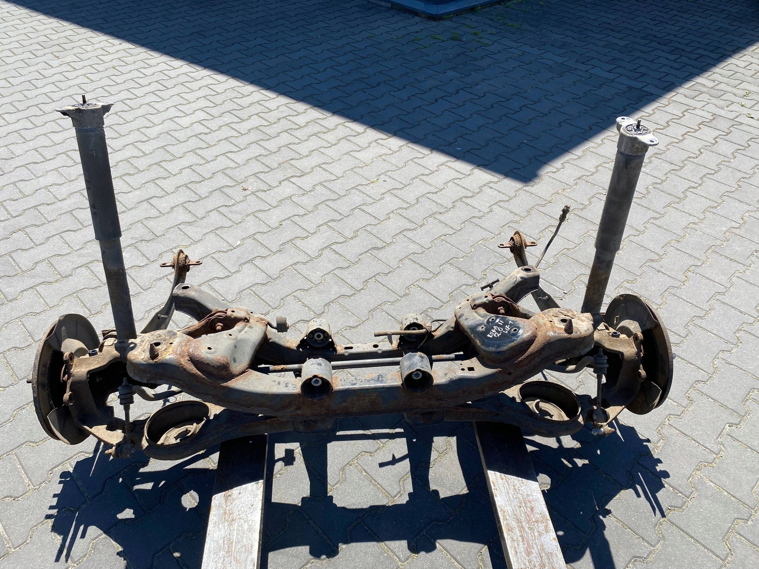FORD KUGA MK2 17R BELKA ZAWIESZENIA TYŁ 4X4