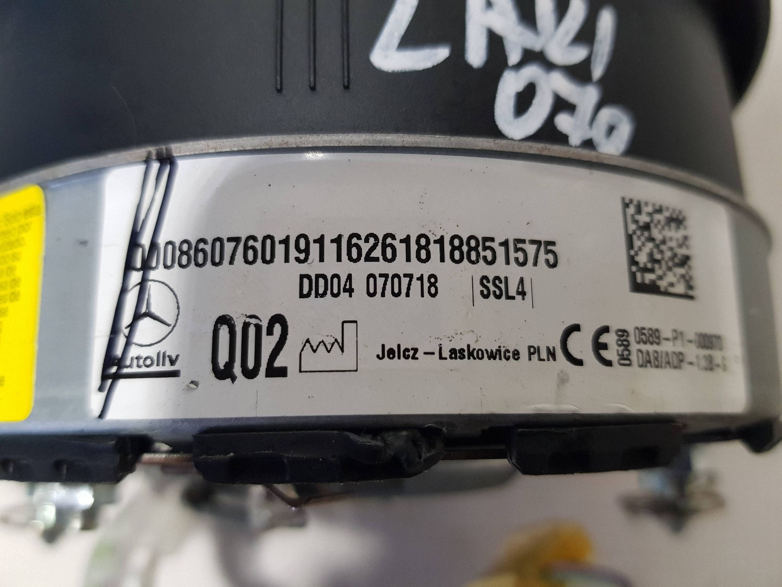 airbag řidičů Mercedes E W213 LIFT A0008607601