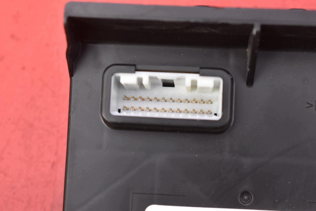 control unit module BCM D23N-67560-C MAZDA MX-5 4 IV 1.5 SKYACTIVE 131 KM 15-21
