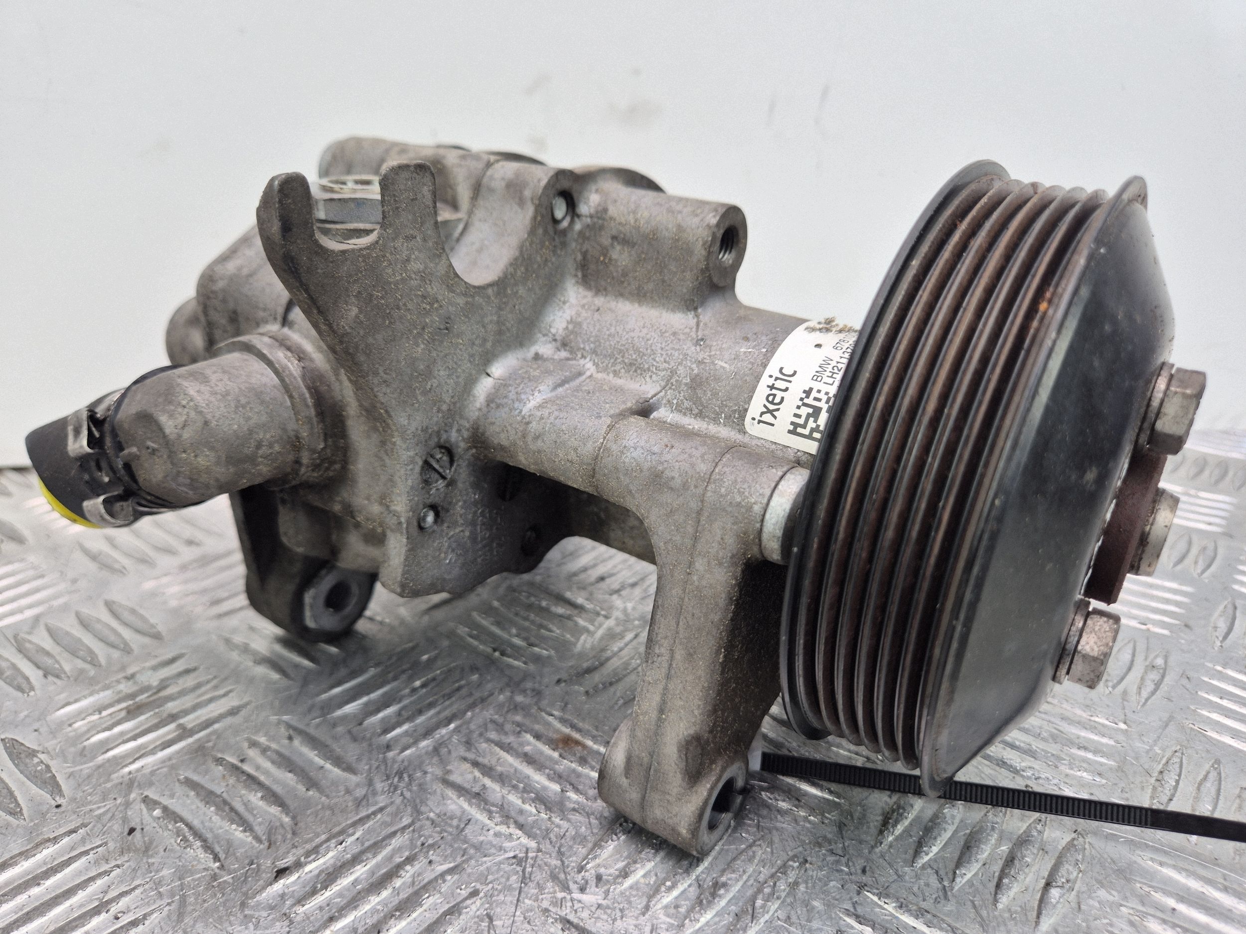 BMW X6 E71 35d Pompa servosterzo LH2113703 M57D30 306D5