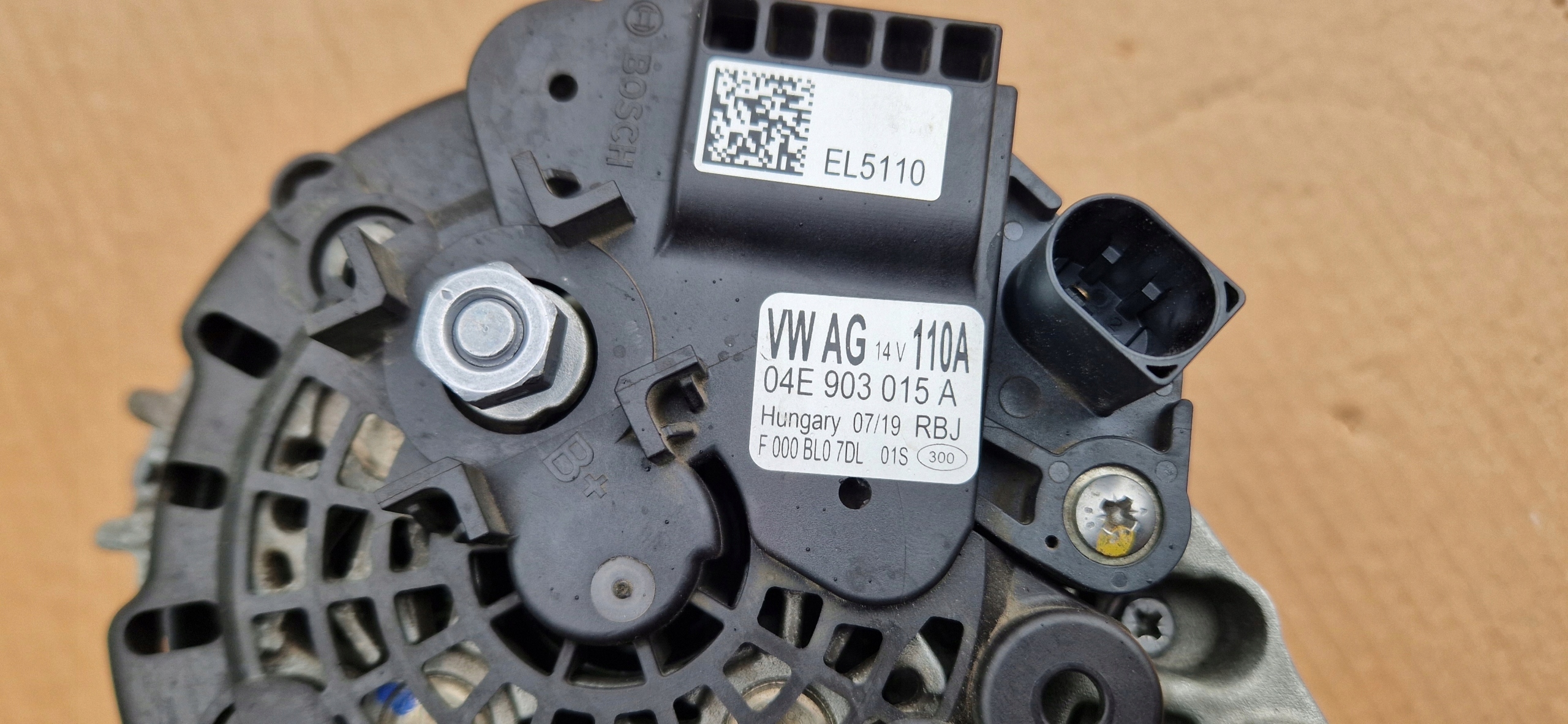 ALTERNATOR 04E903015A VW SKODA 110A Original IDEAL