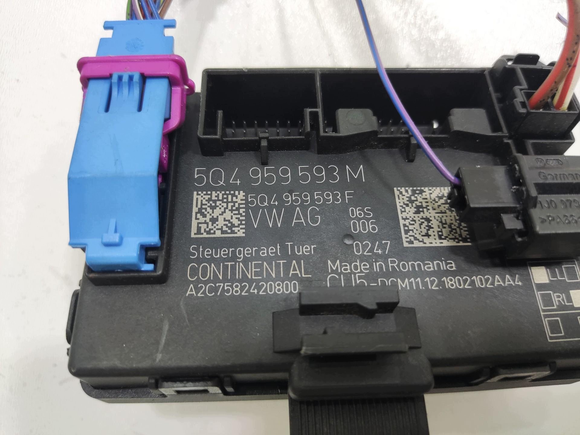module door left front SEAT LEON III LIFT 2016-2020 5Q4959593M
