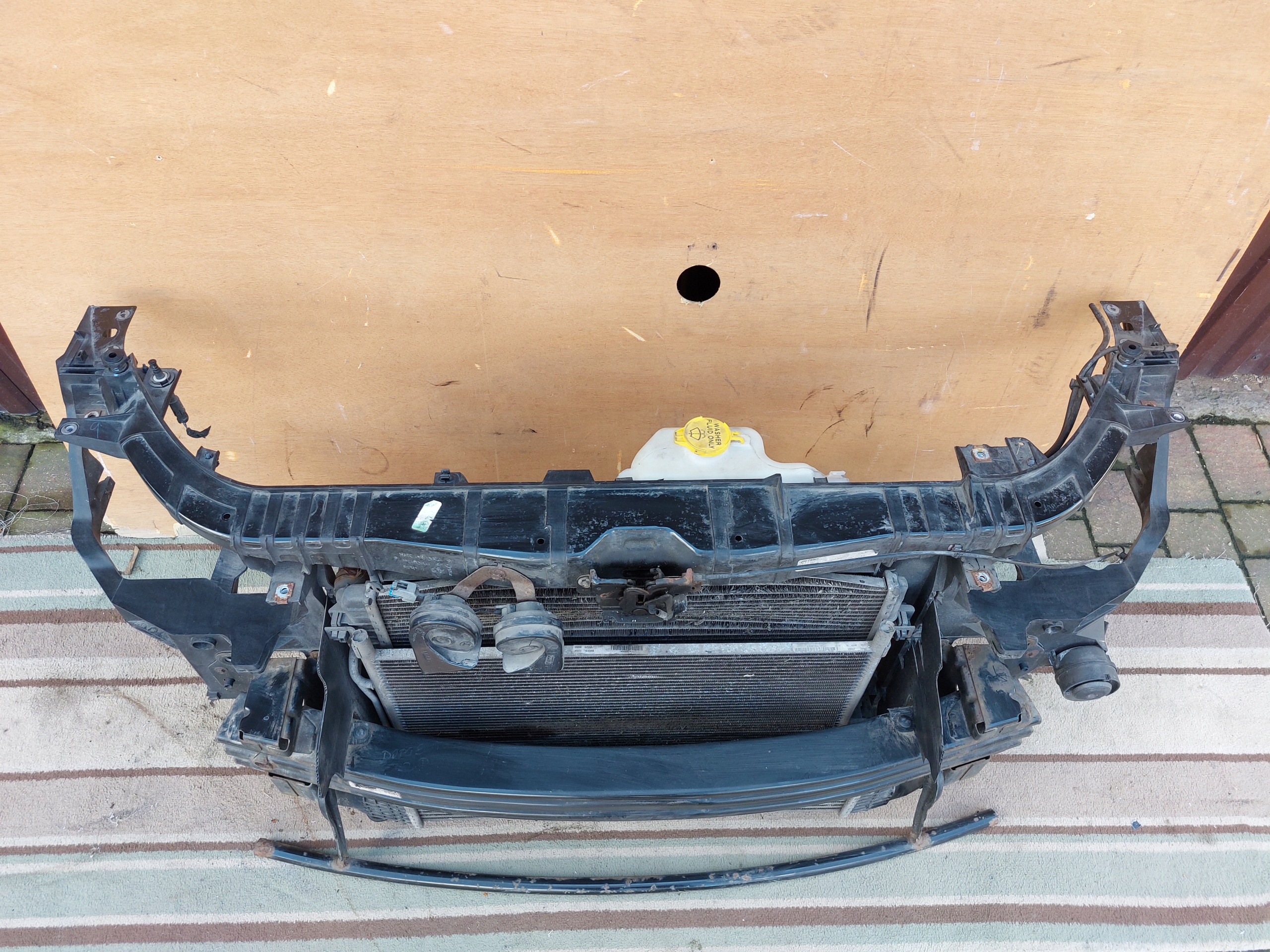 support panel for radiators pillar DODGE JOURNEY DIESEL 09r