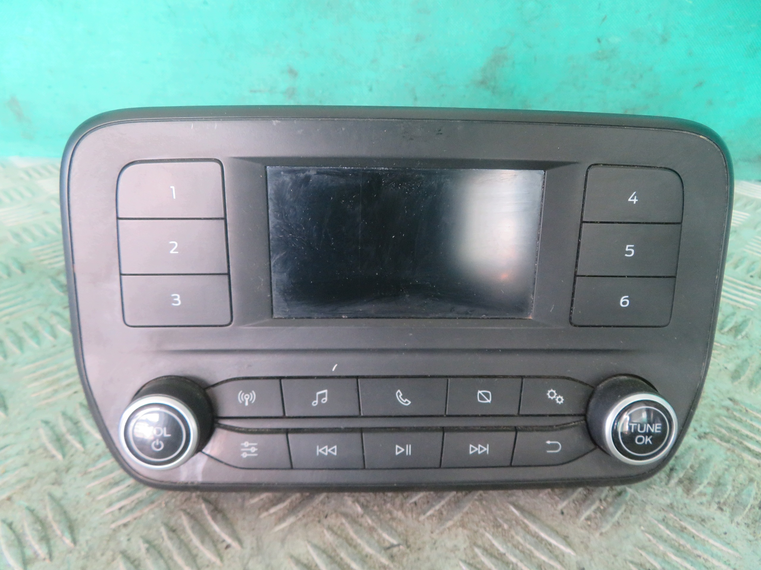 RADIO PANEL FORD TRANSIT MK8 19R H1BT-18K811-LG