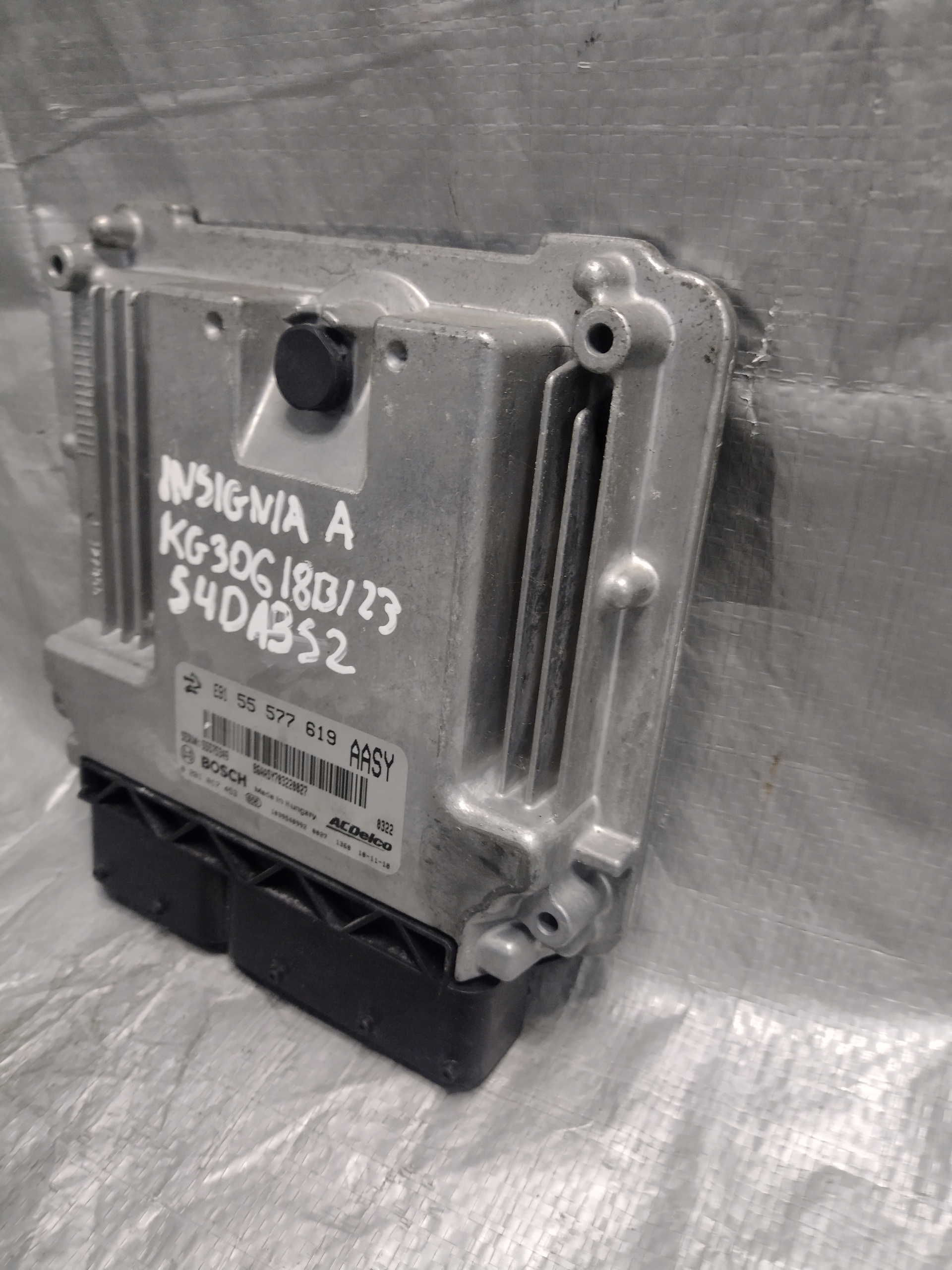 computer of the engine Insignia A 2.0 CDTI 55577619AASY