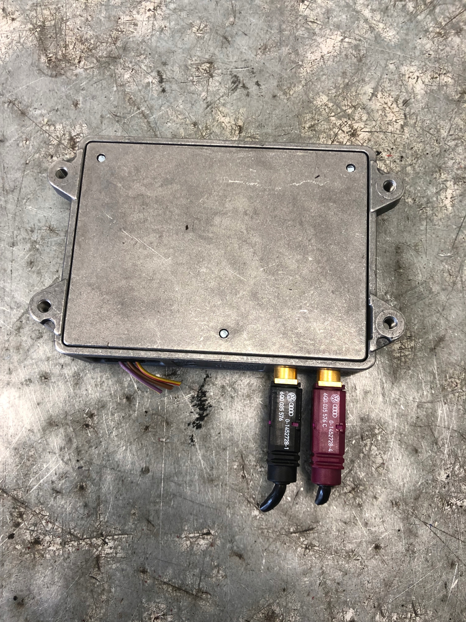 module amplifier ANTENY AUDI A4 B8 LIFT 8J0035456A