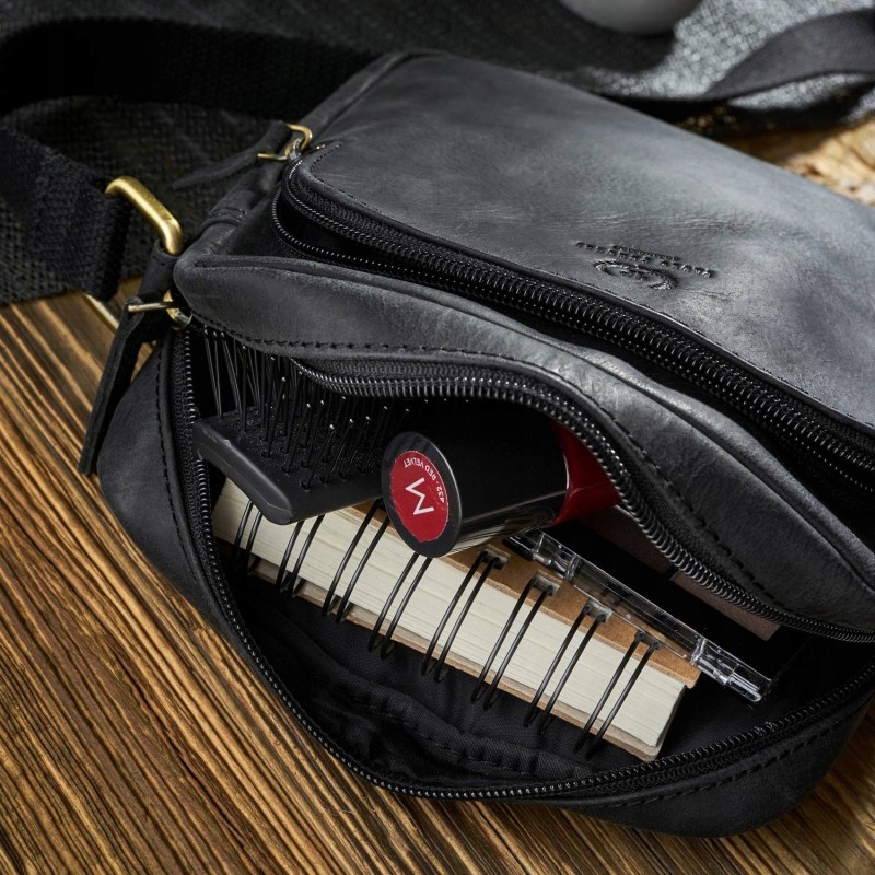 VINTAGE TOREBKA DAMSKA NA RAMIĘ CZARNA POSTARZANA Wysokość 22 cm