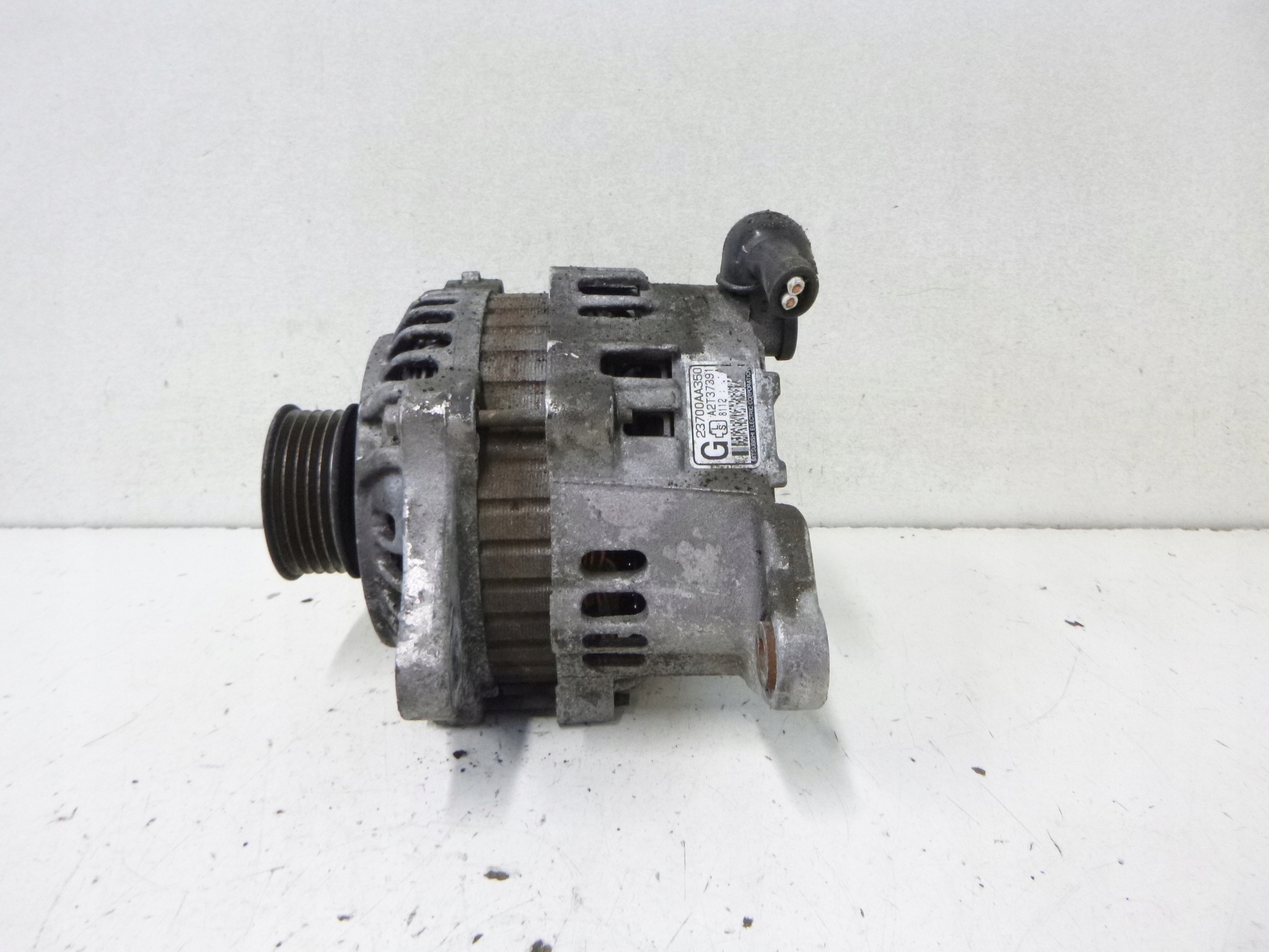 alternator Subaru Legacy II 2.0 98r.