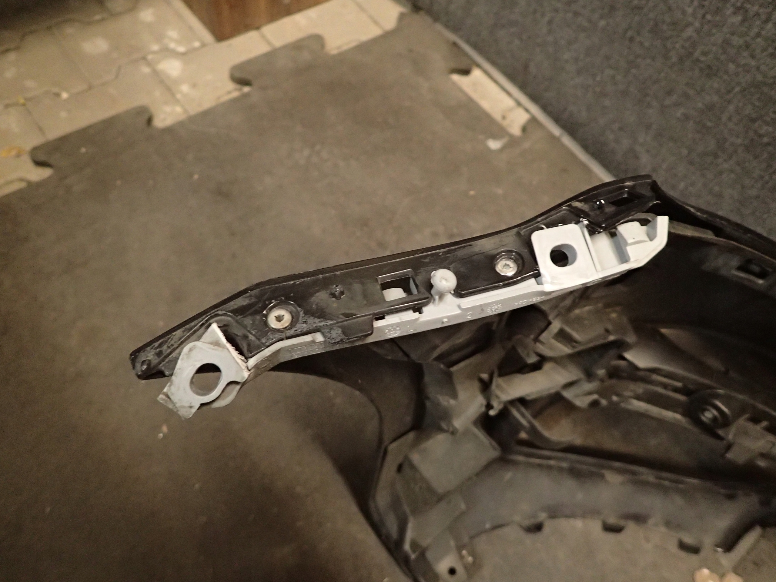 BUMPER FRONT MERCEDES E KLASA W213 AMG
