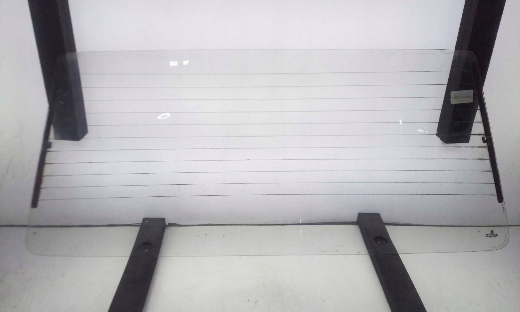 8533BCLH - Заднее стекло VW GOLF II 83-91 B50075