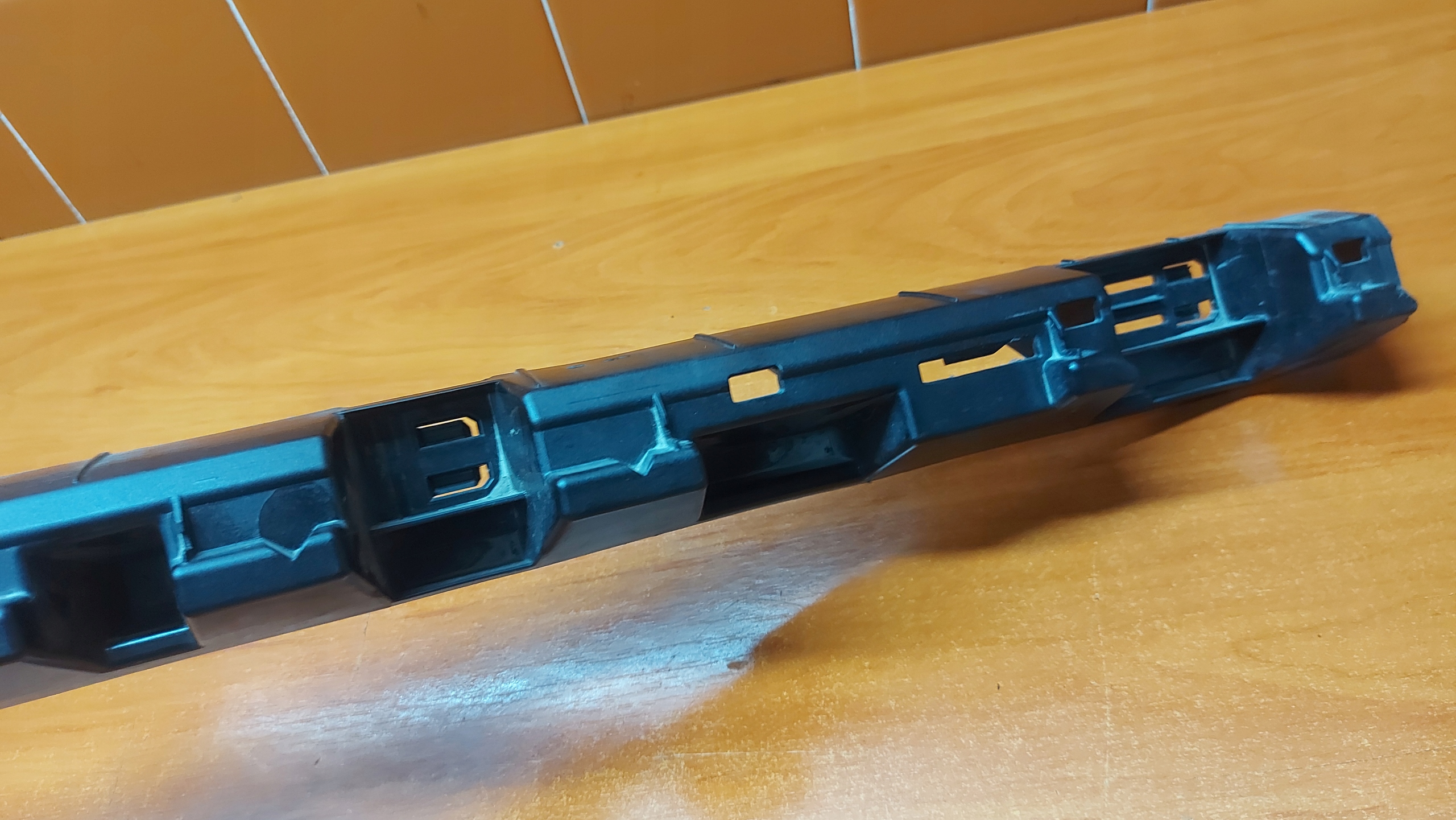 bumper bracket right central rear part rear VOLVO S60 II 19