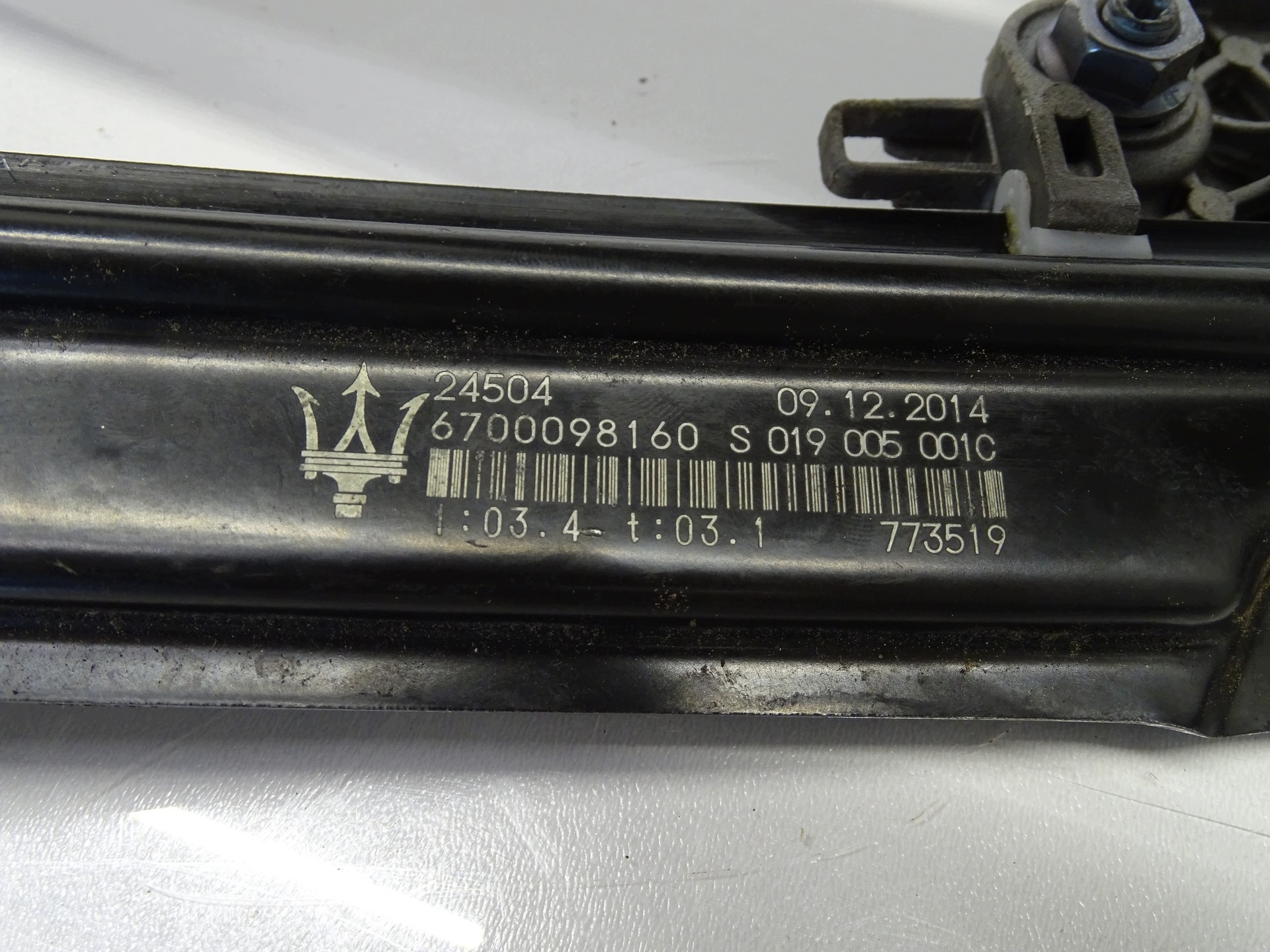mécanisme vitres gauche avant avant MASERATI GHIBLI III 6700098160