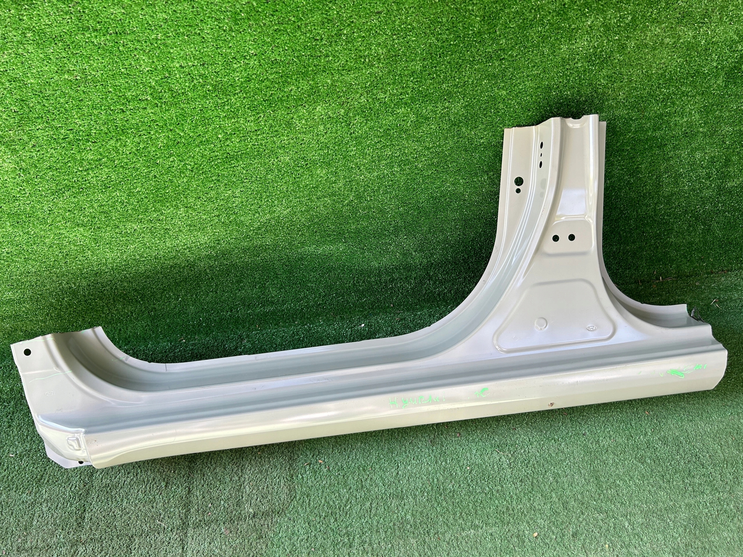 Hyundai i10 II threshold left 2013