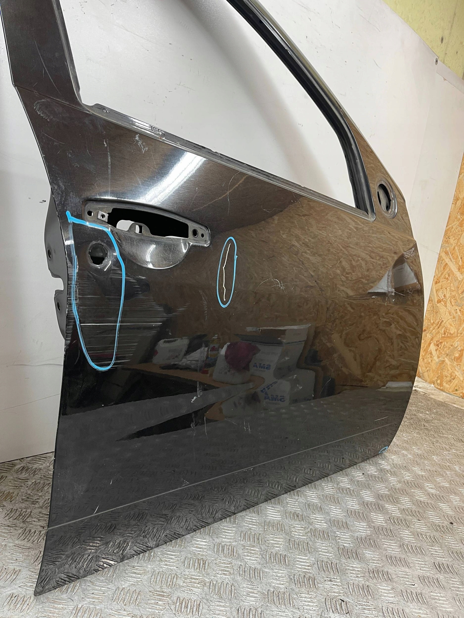 door front front right DACIA SANDERO and 1 08