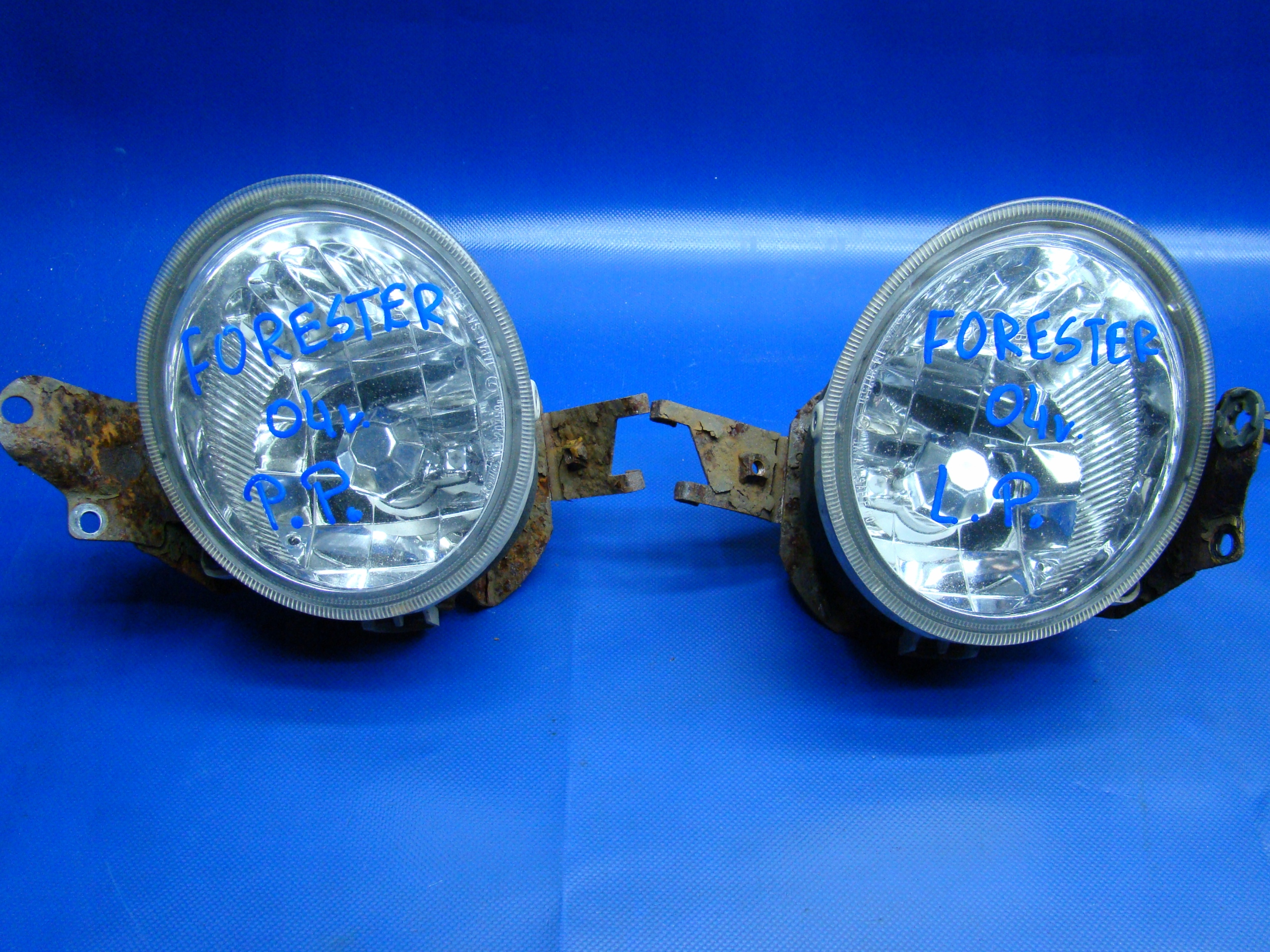 HALOGEN PRAWY SUBARU FORESTER II 02-05r