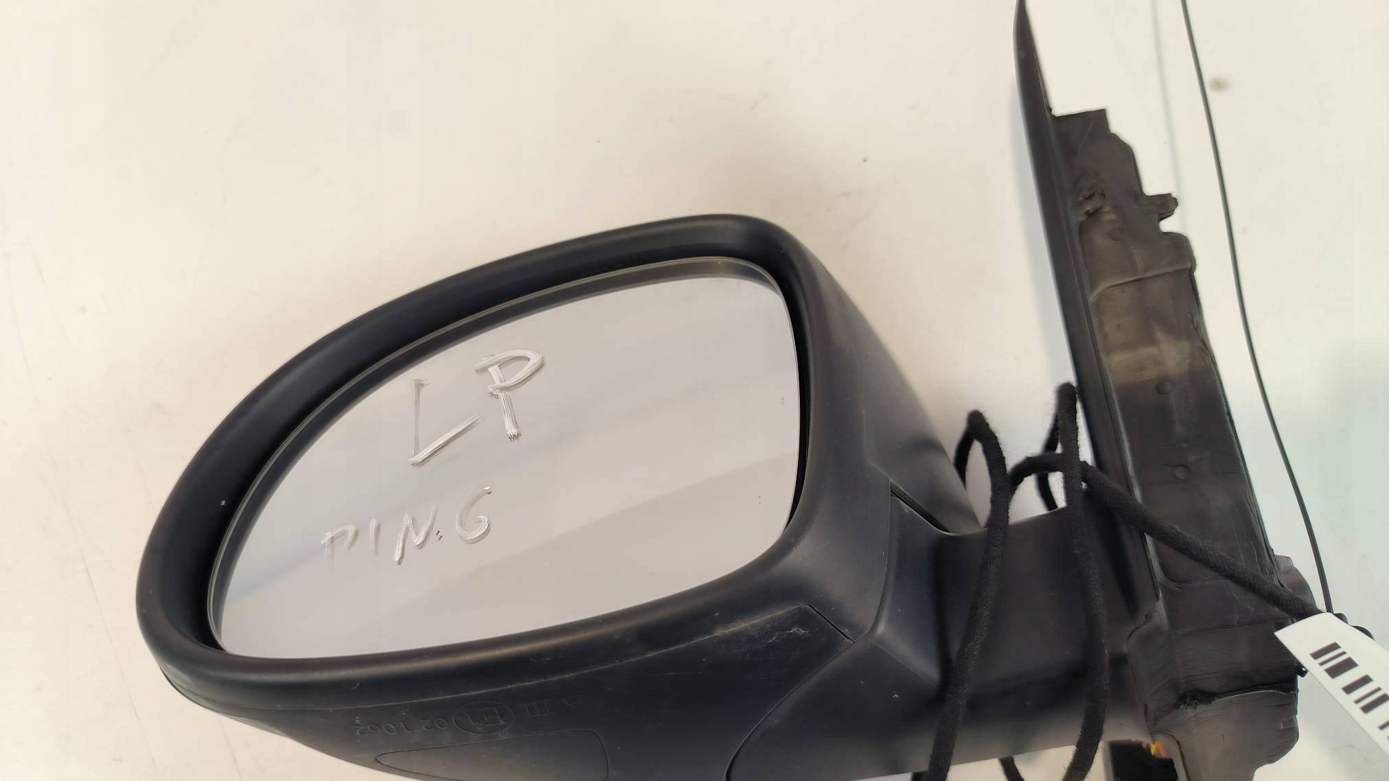 mirror left LF8H EU SKODA YETI 6 PIN