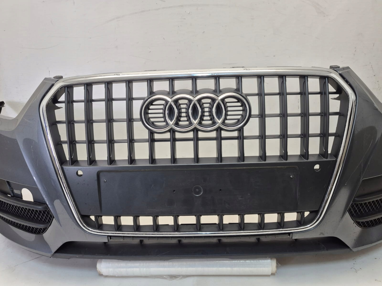 AUDI Q3 and 1 8U 11-14 bumper front front washer PDC