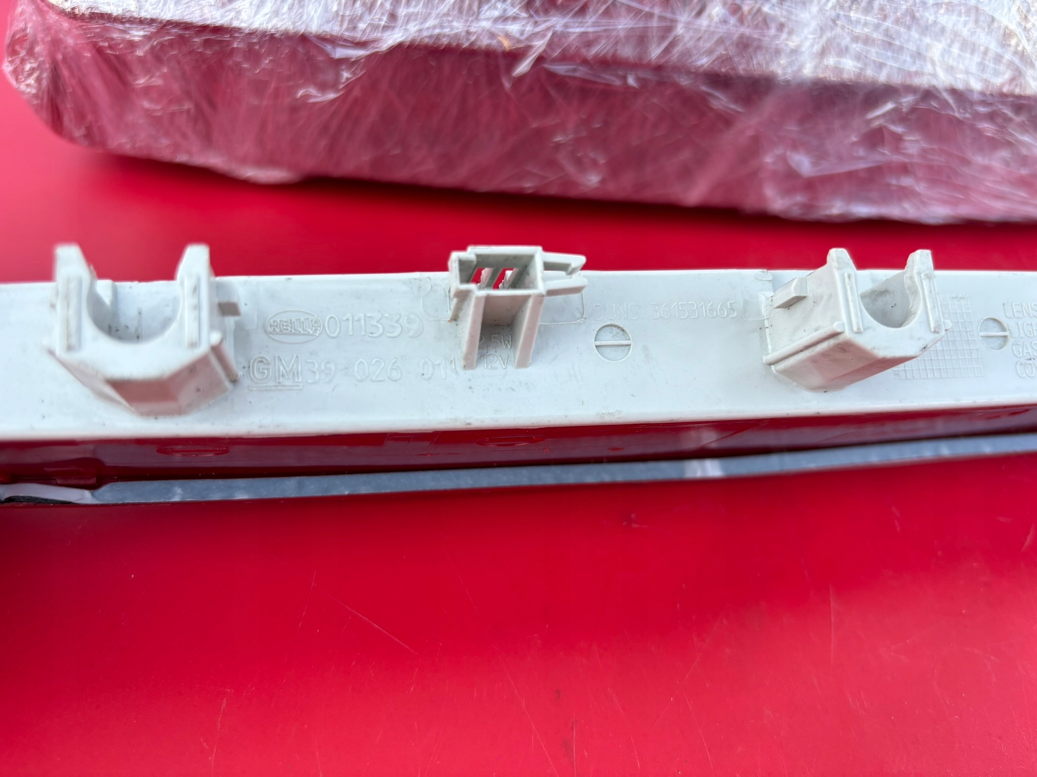 light LEDOWE bonnet rear part light STOP OPEL CASCADA 39026011 K64/PC538