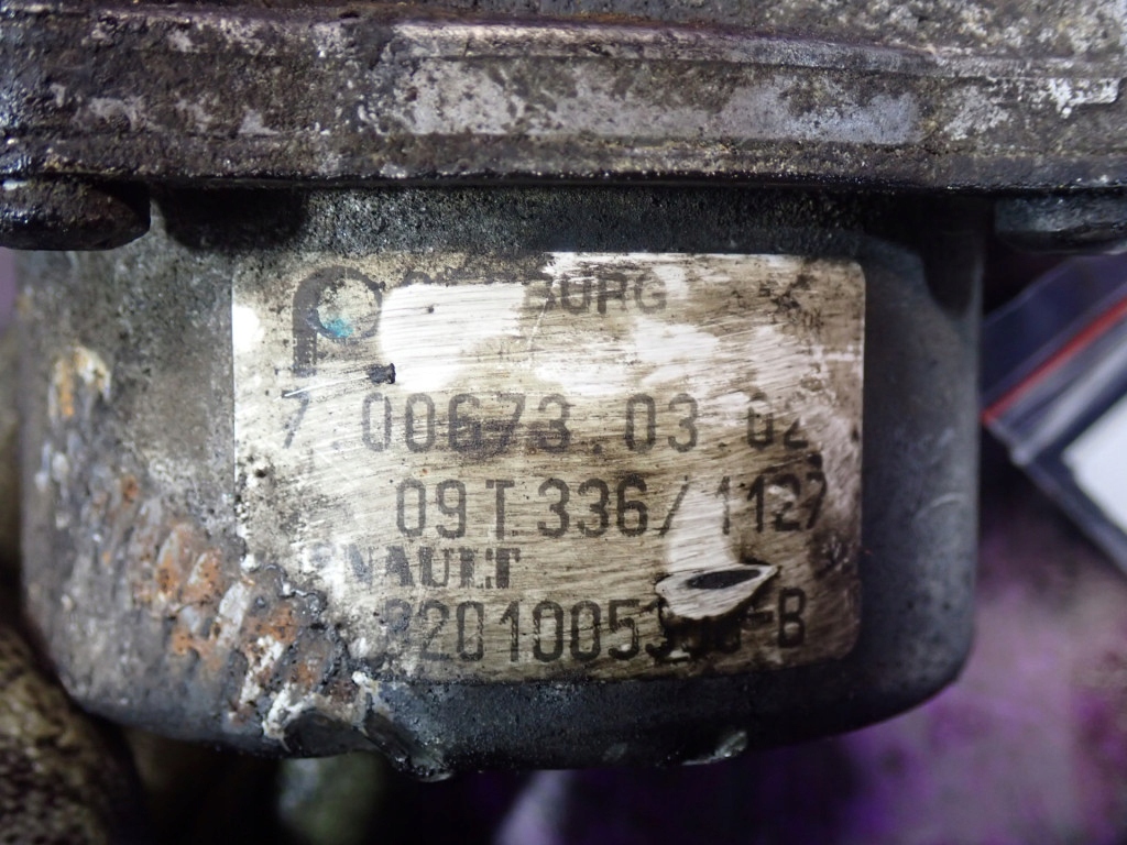 Dacia LOGAN и 07-12 1.5 86KM вакум насос 7006730302
