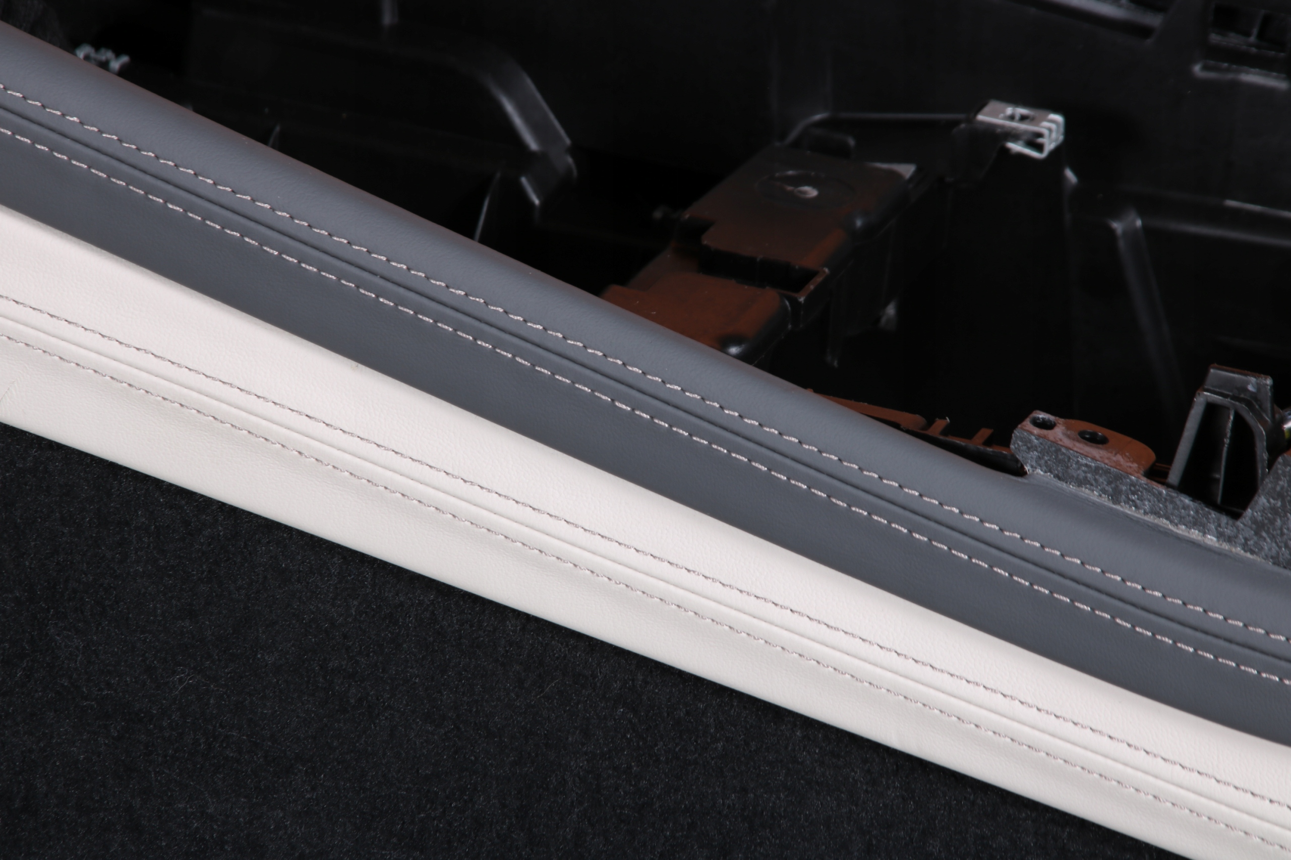 BMW X7 G07 TUNEL central console armrest ELFENBEINWEISS ATLAS GREY
