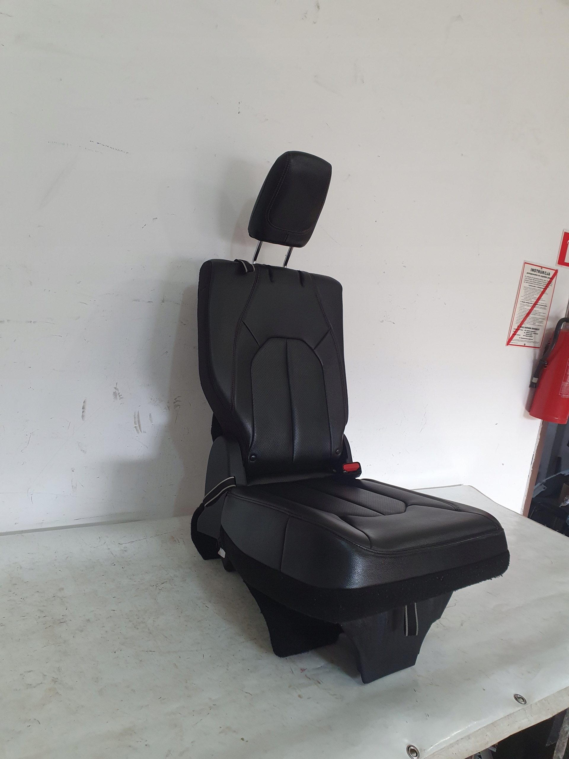 CHRYSLER PACIFICA II 16- Sitz Sitz rechts heck III RZAD Leder