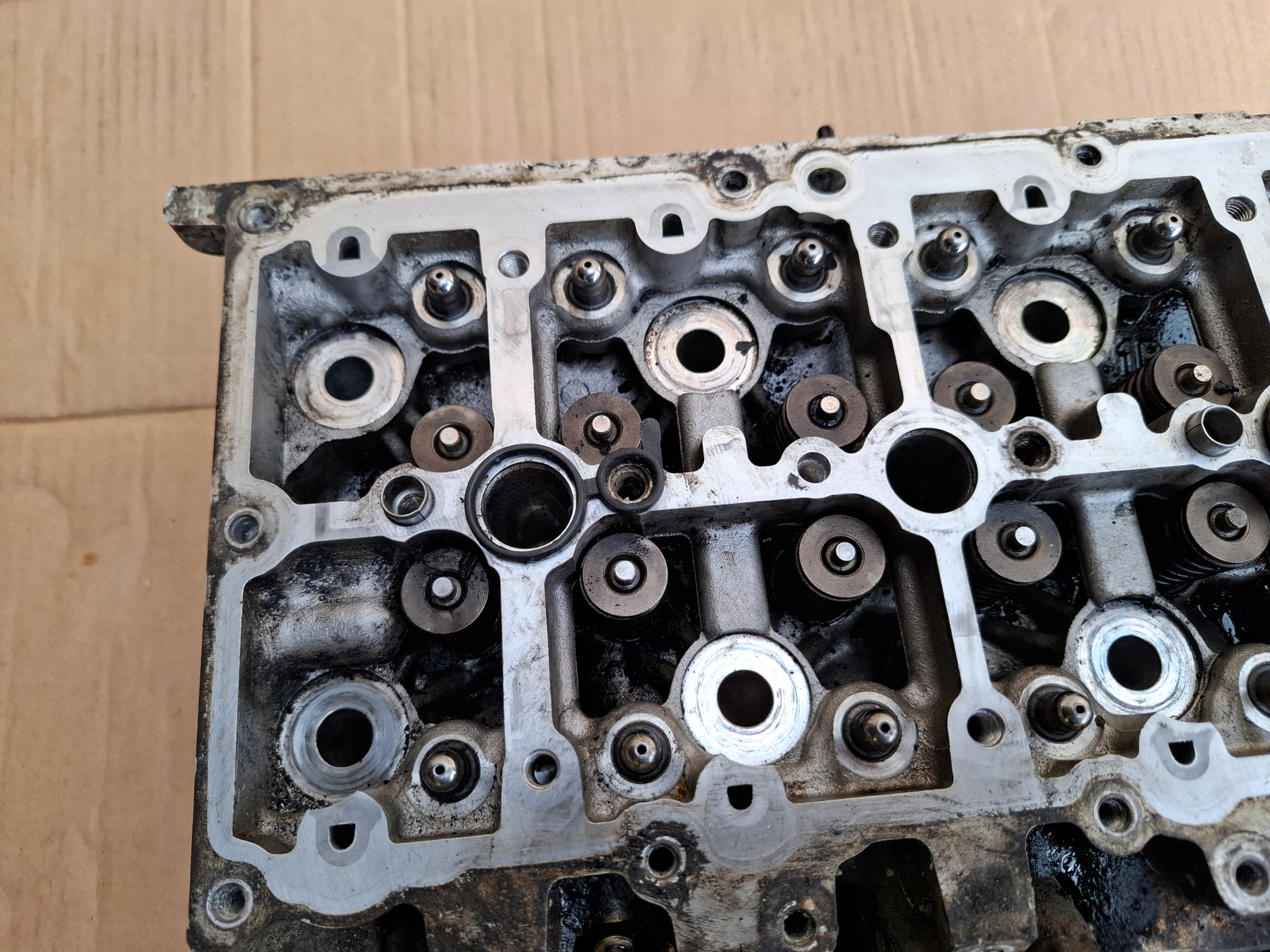 TESTATA Motore BMW F20 1.5 DIESEL B37 18r