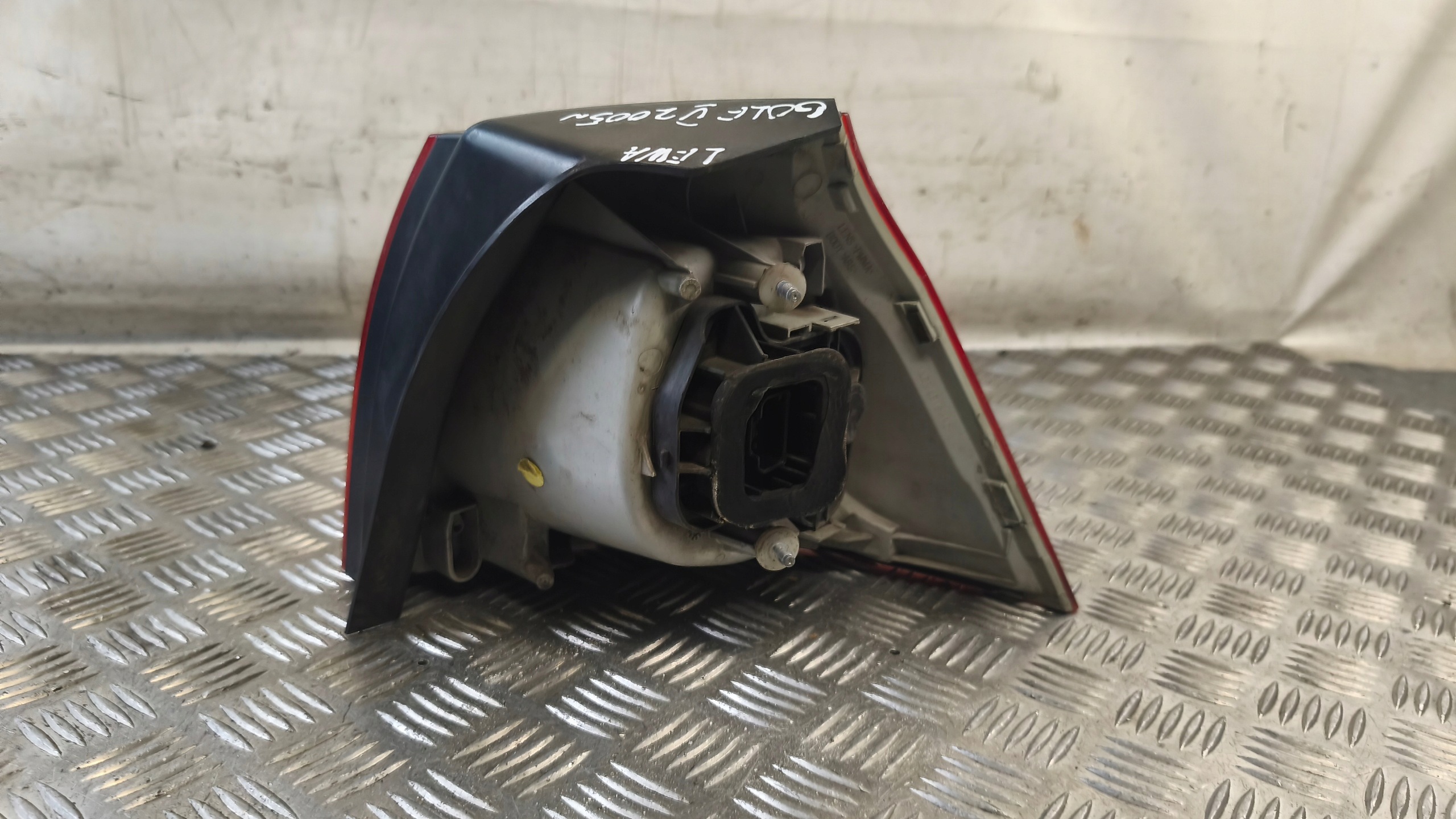 light left rear part VW GOLF V 2005r