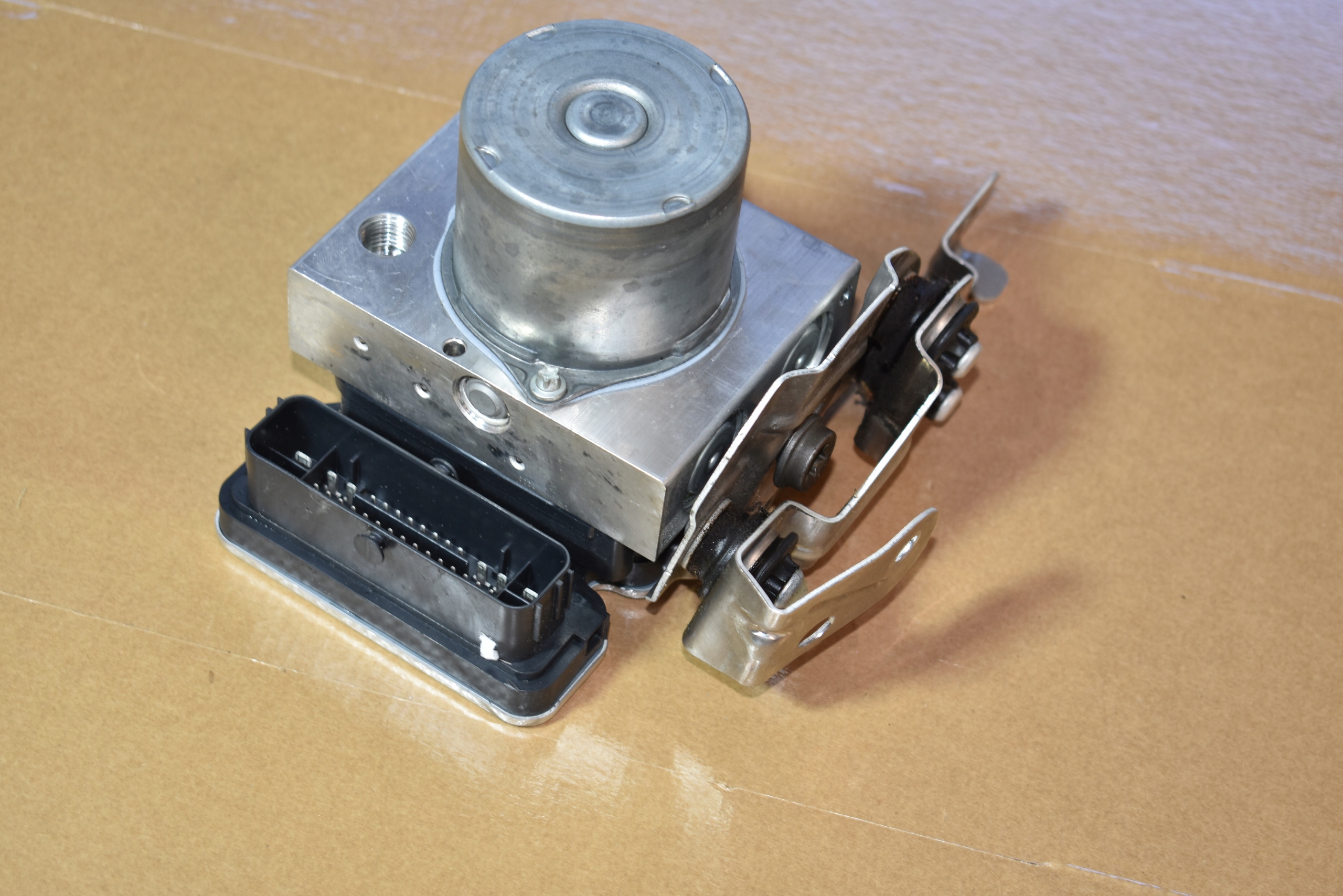 IDEALNA Pompa Centralina ABS PORSCHE 992 992-2 4S 1