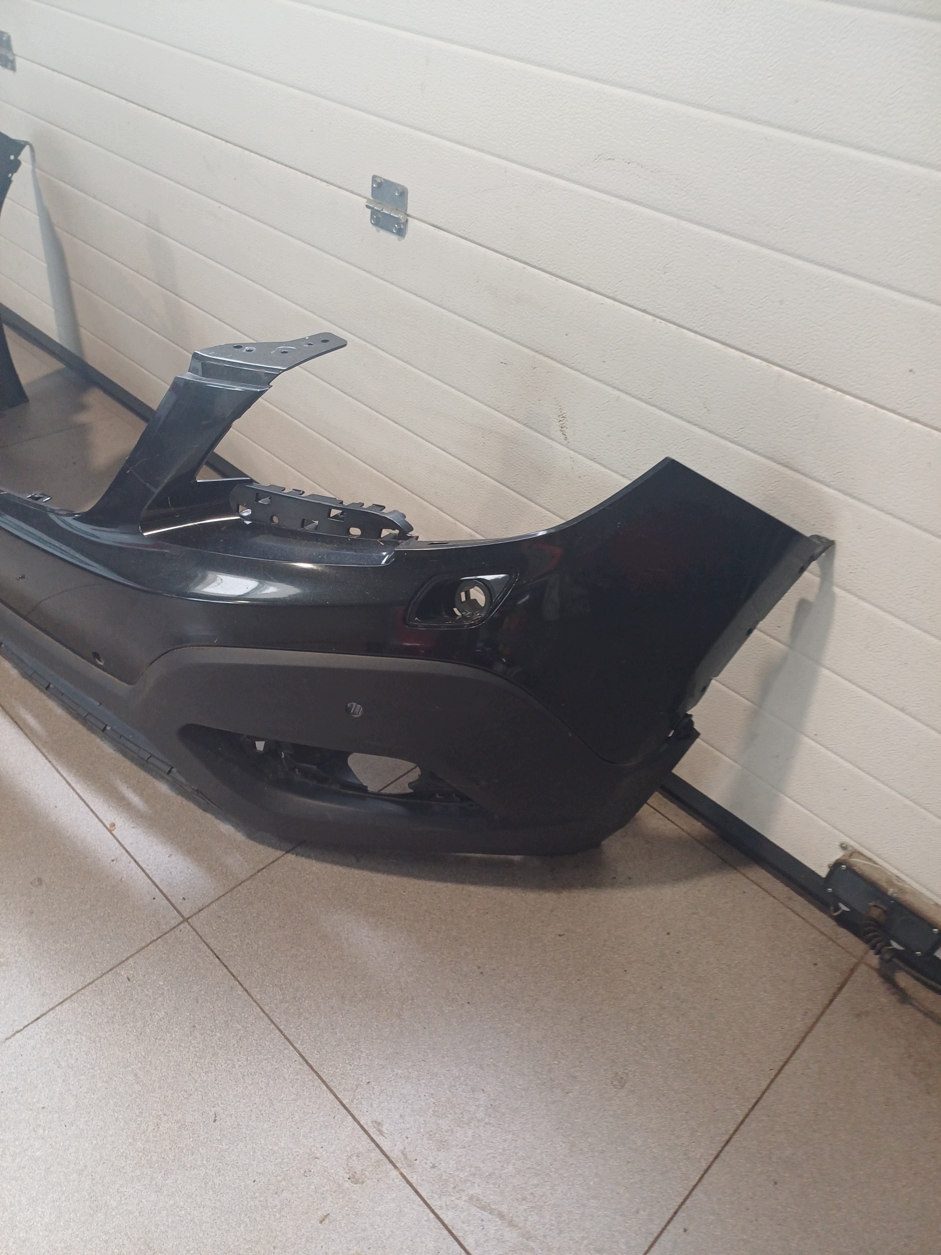 bumper front front OPEL MOKKA 4 X PDC 95122388