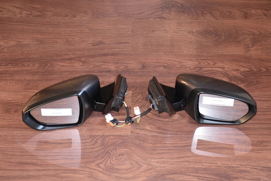 LUSTERKO OPEL GRANDLAND X LEWE 9PIN PRAWE 11PIN EU